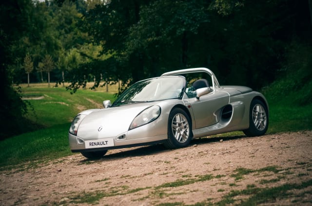 Renault Sport Spider Windscreen