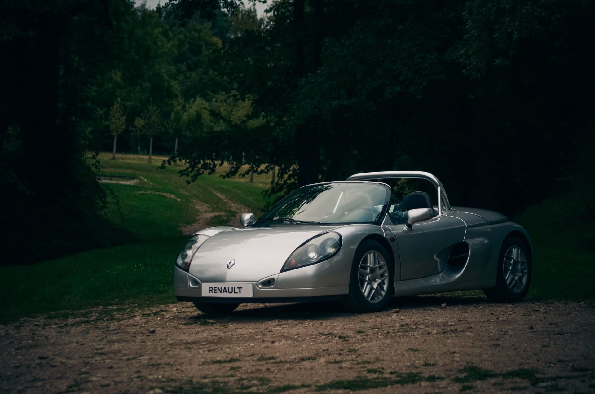 Renault Sport Spider Windscreen