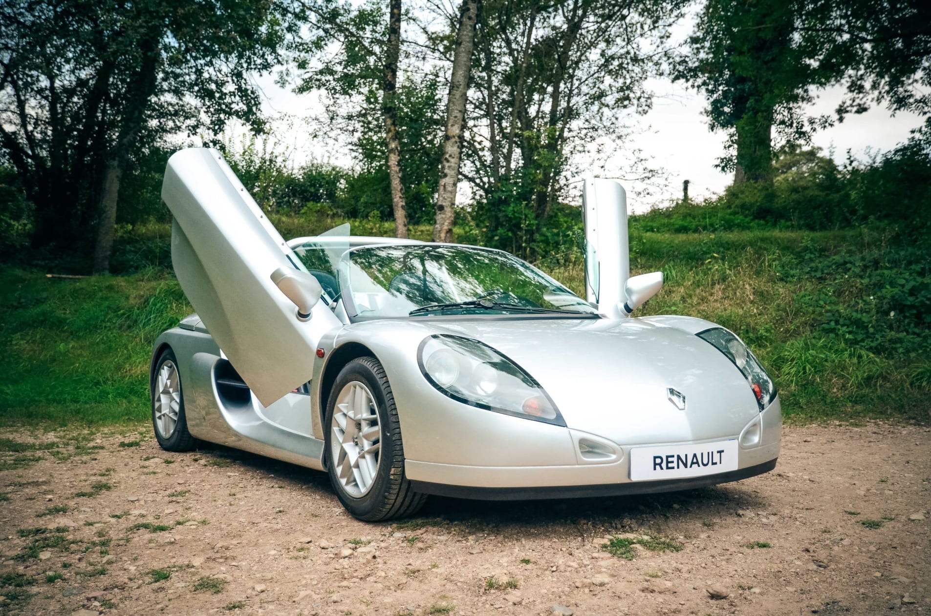 RENAULT Sport spider windscreen 1999