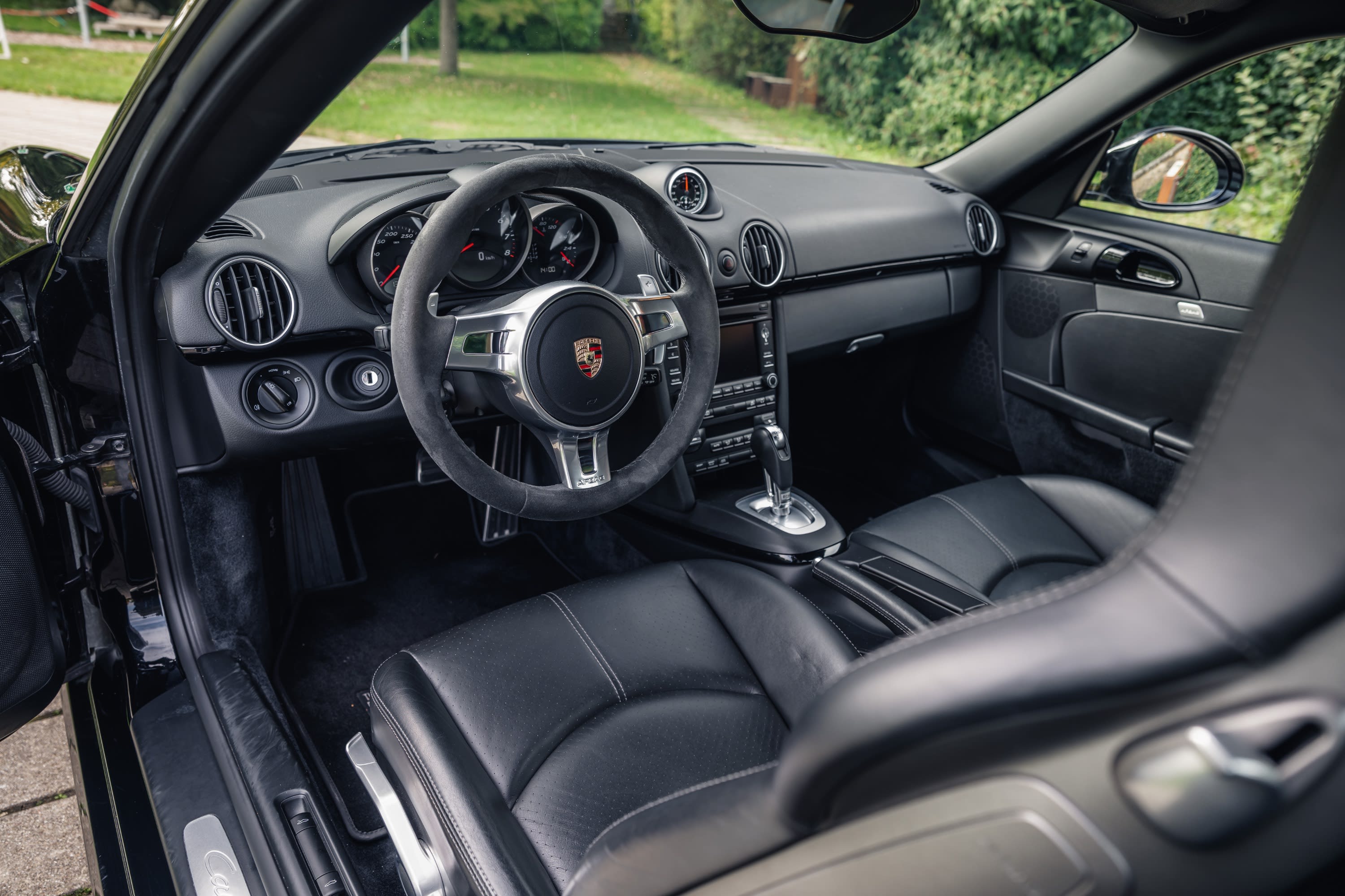 PORSCHE Cayman 987.2 2009 used interior (1)