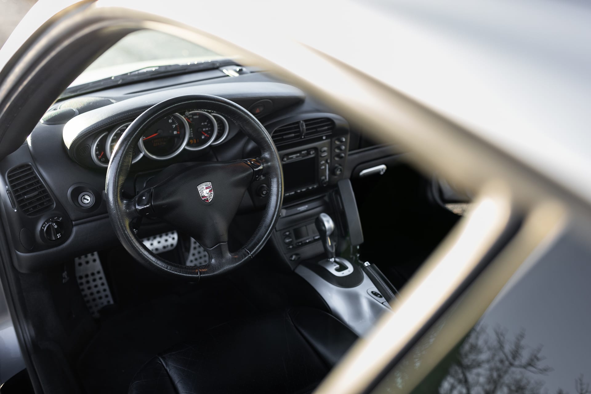 PORSCHE 911 996.2 Carrera 4s 2002 used interior (1)