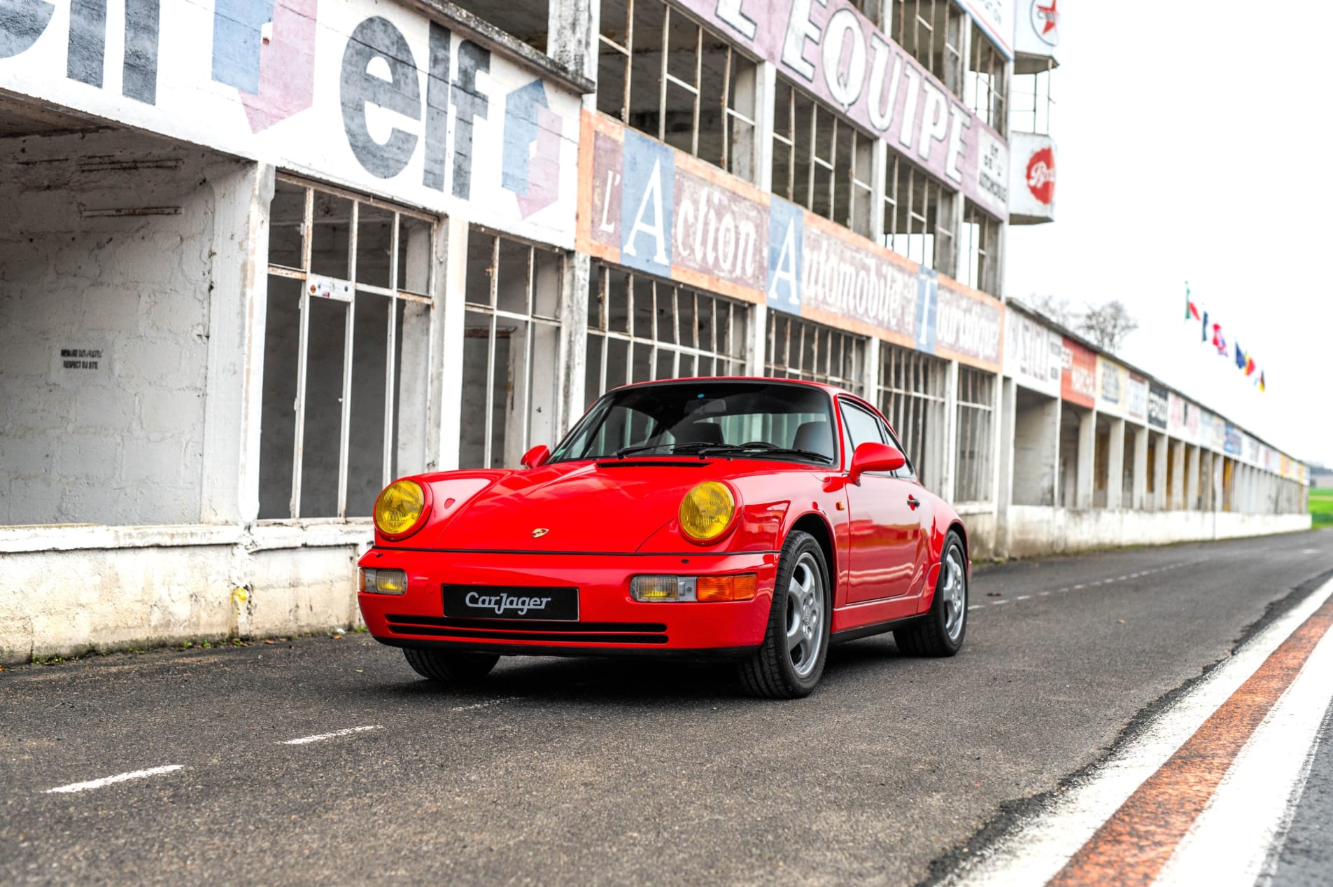 PORSCHE 964 Carrera 4 1990