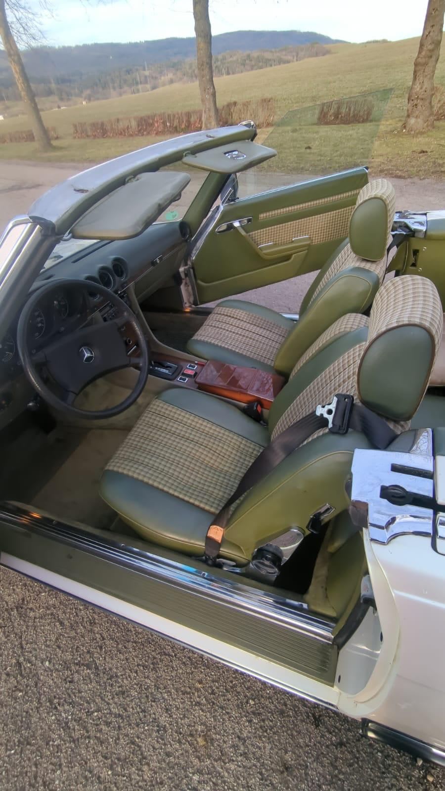 MERCEDES BENZ 280 Sl R107 1982 used interior (1)