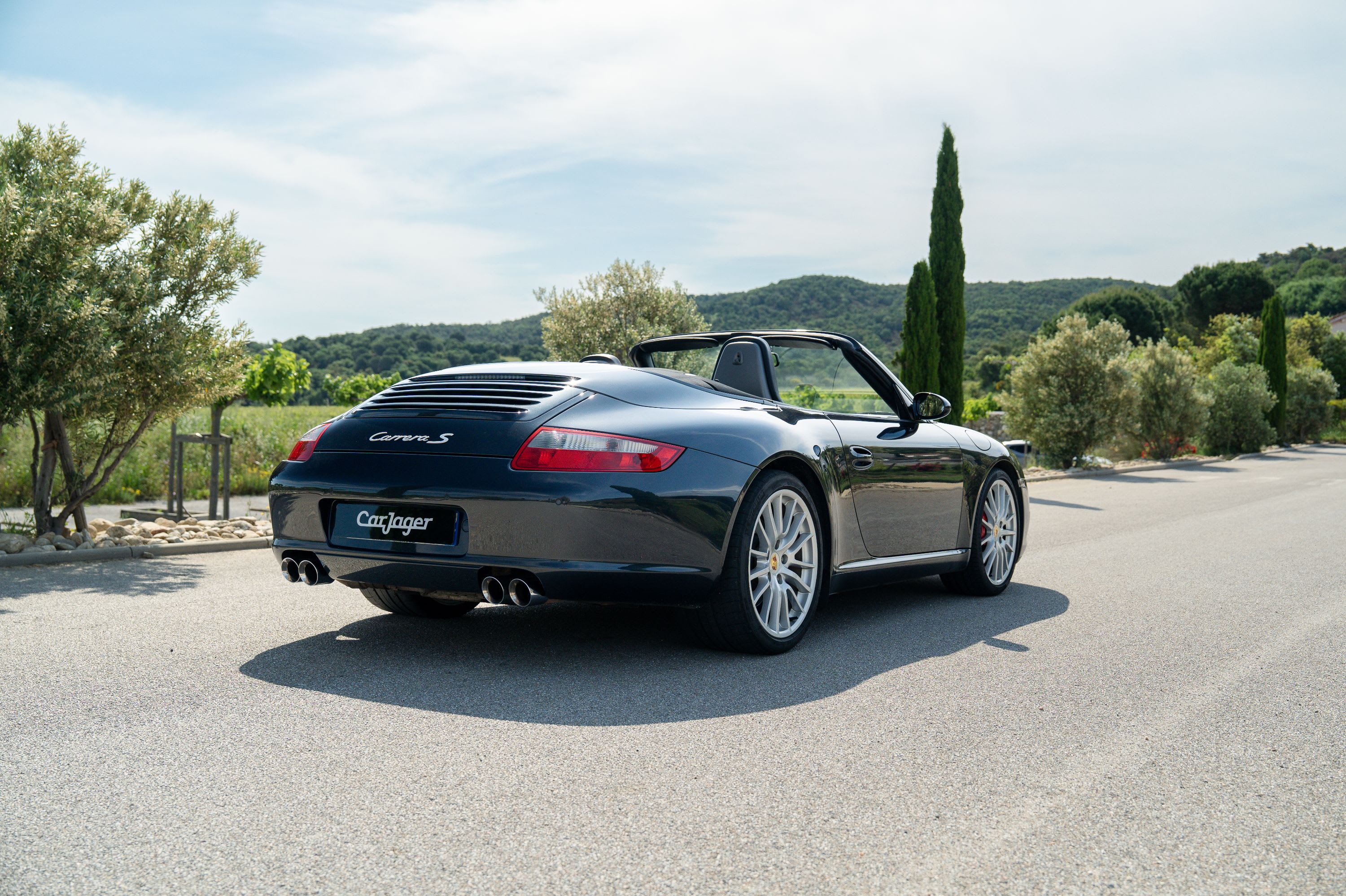 PORSCHE 911 997.1 Carrera S 2005 used video (1)