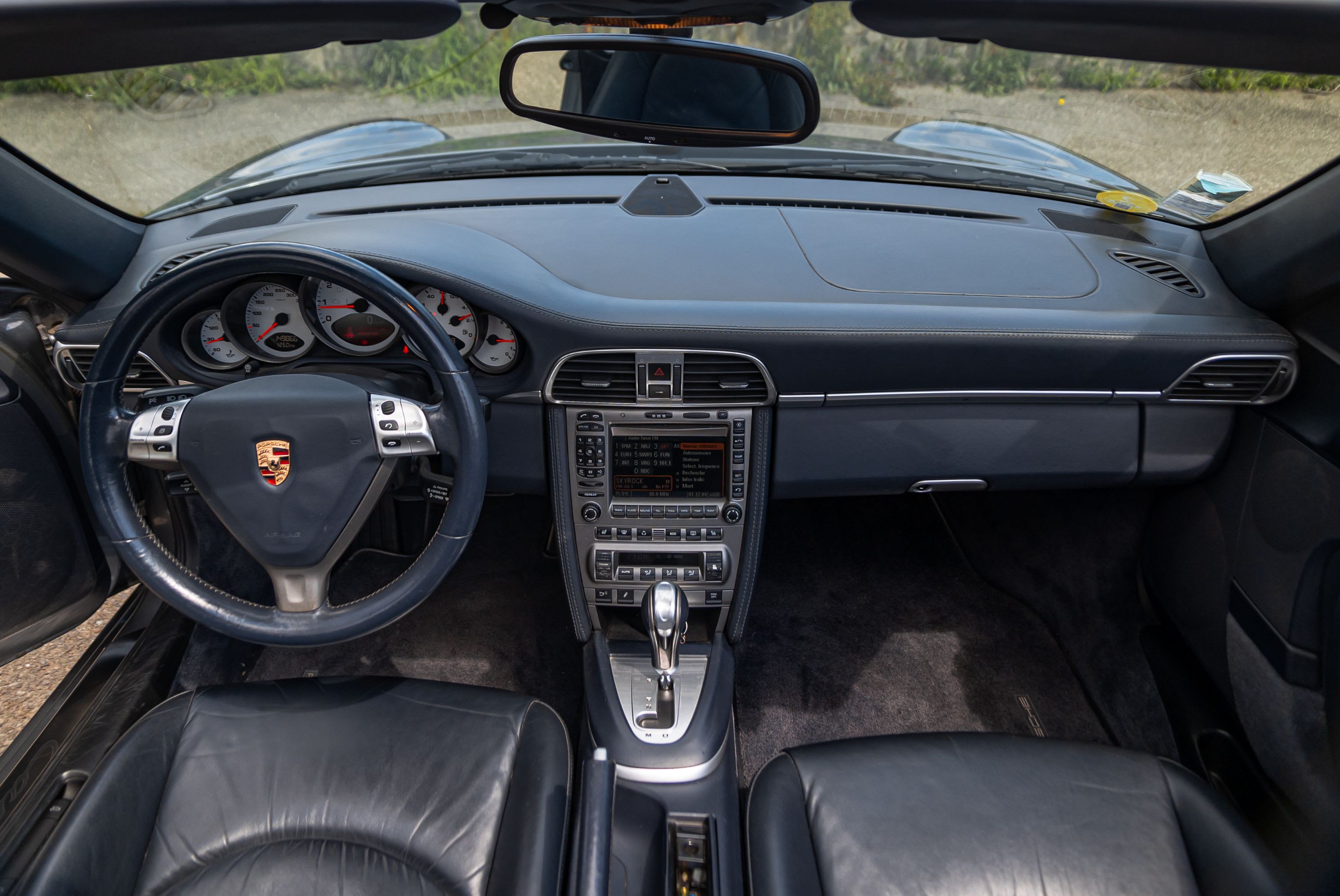 PORSCHE 911 997.1 Carrera 4s  2005 used interior (1)