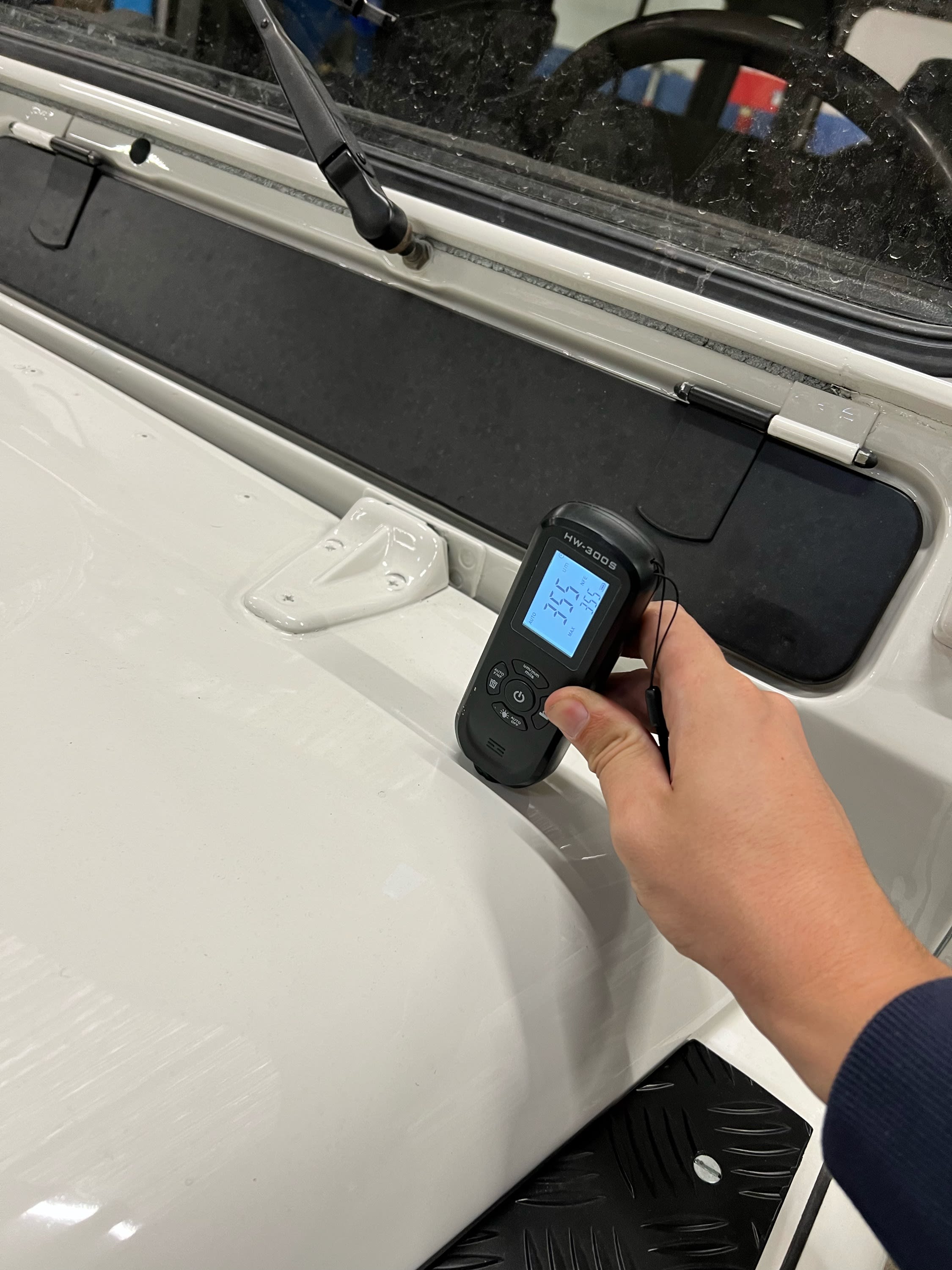 LAND ROVER Defender 110 Td5 2002 used details (1)