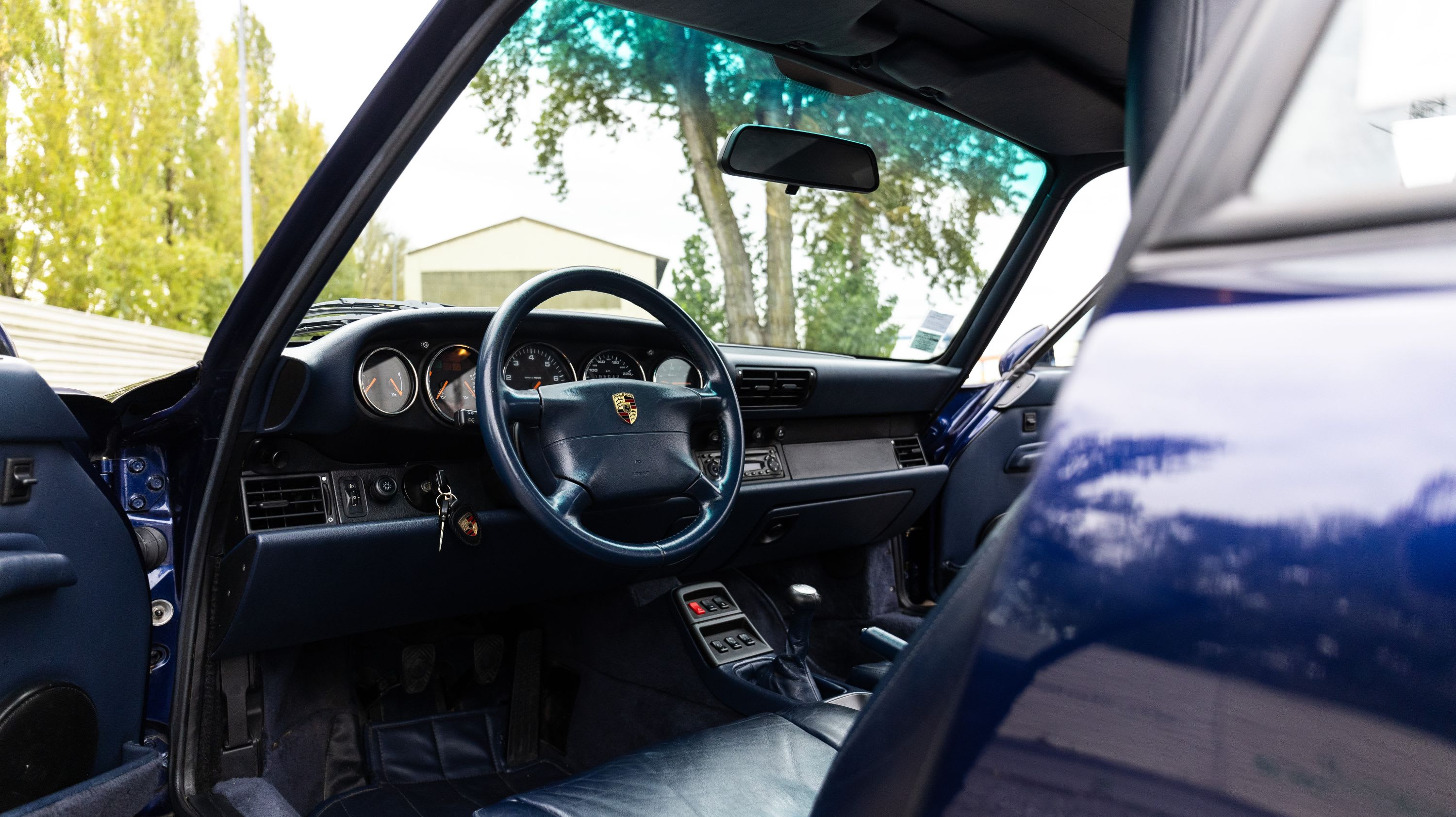 PORSCHE 911 993 Carrera 2 1994 occasion intérieur (1)