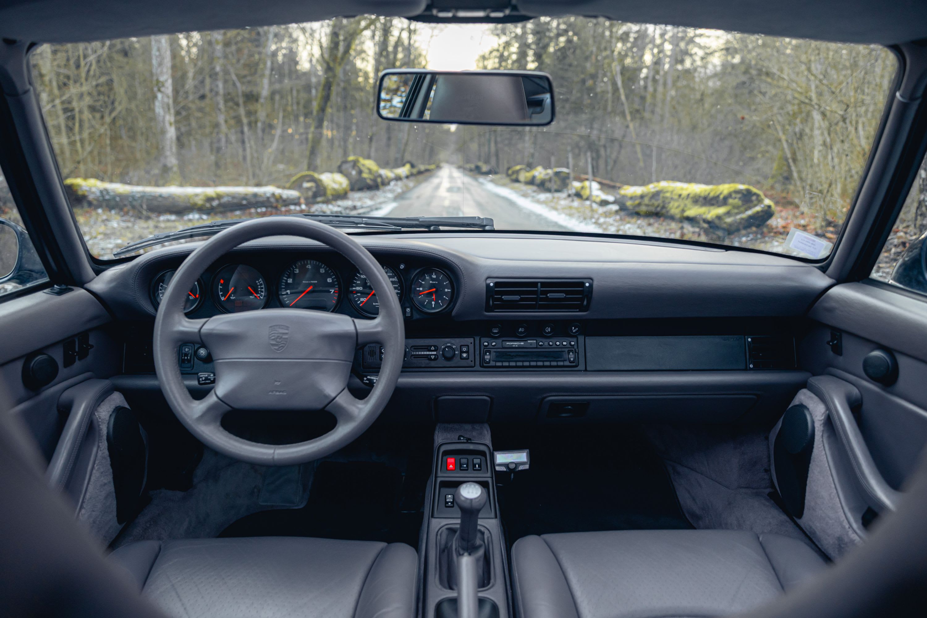 PORSCHE 911 Carrera 4s X51 1997 occasion intérieur (1)