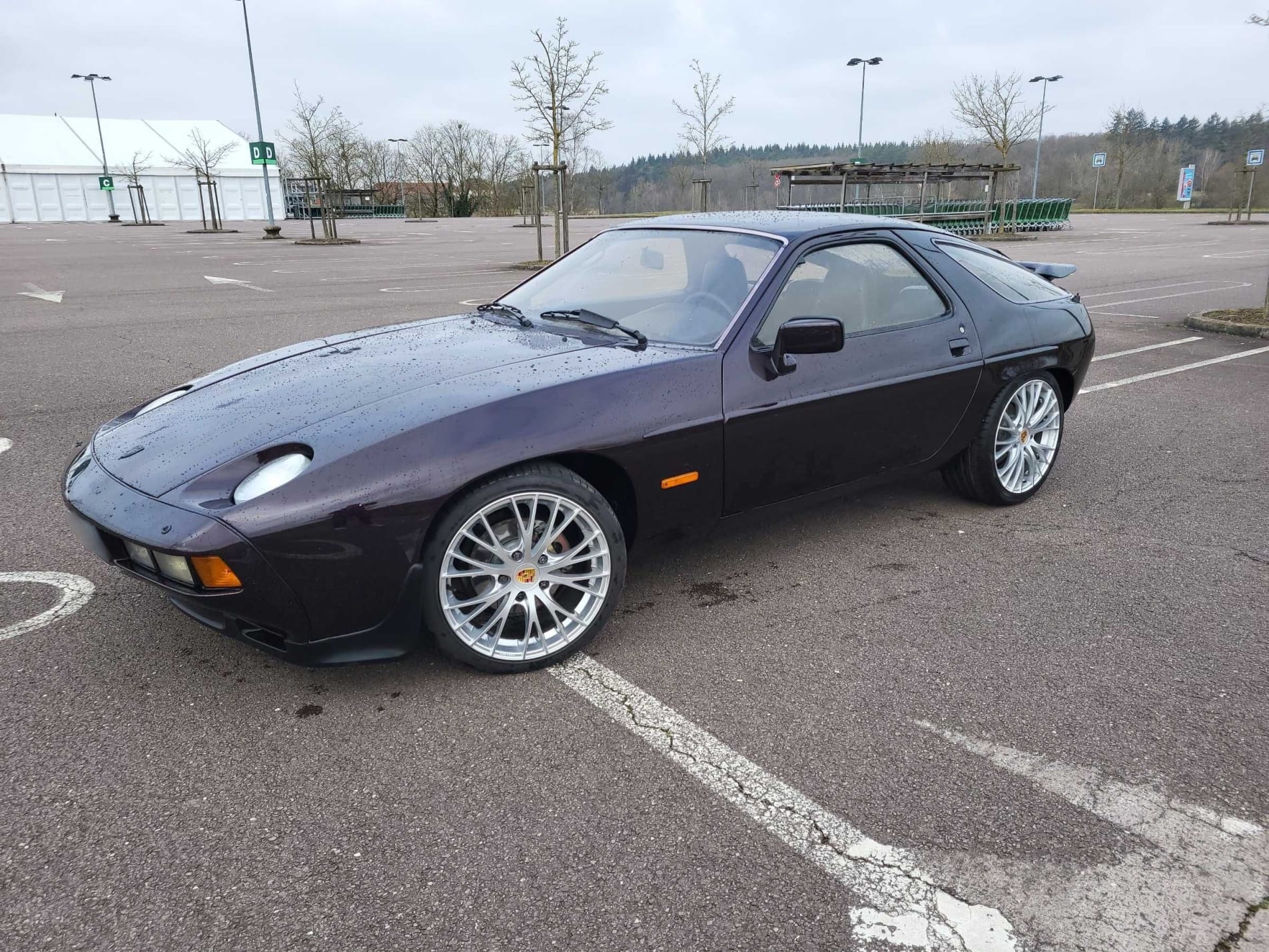 PORSCHE 928 1981