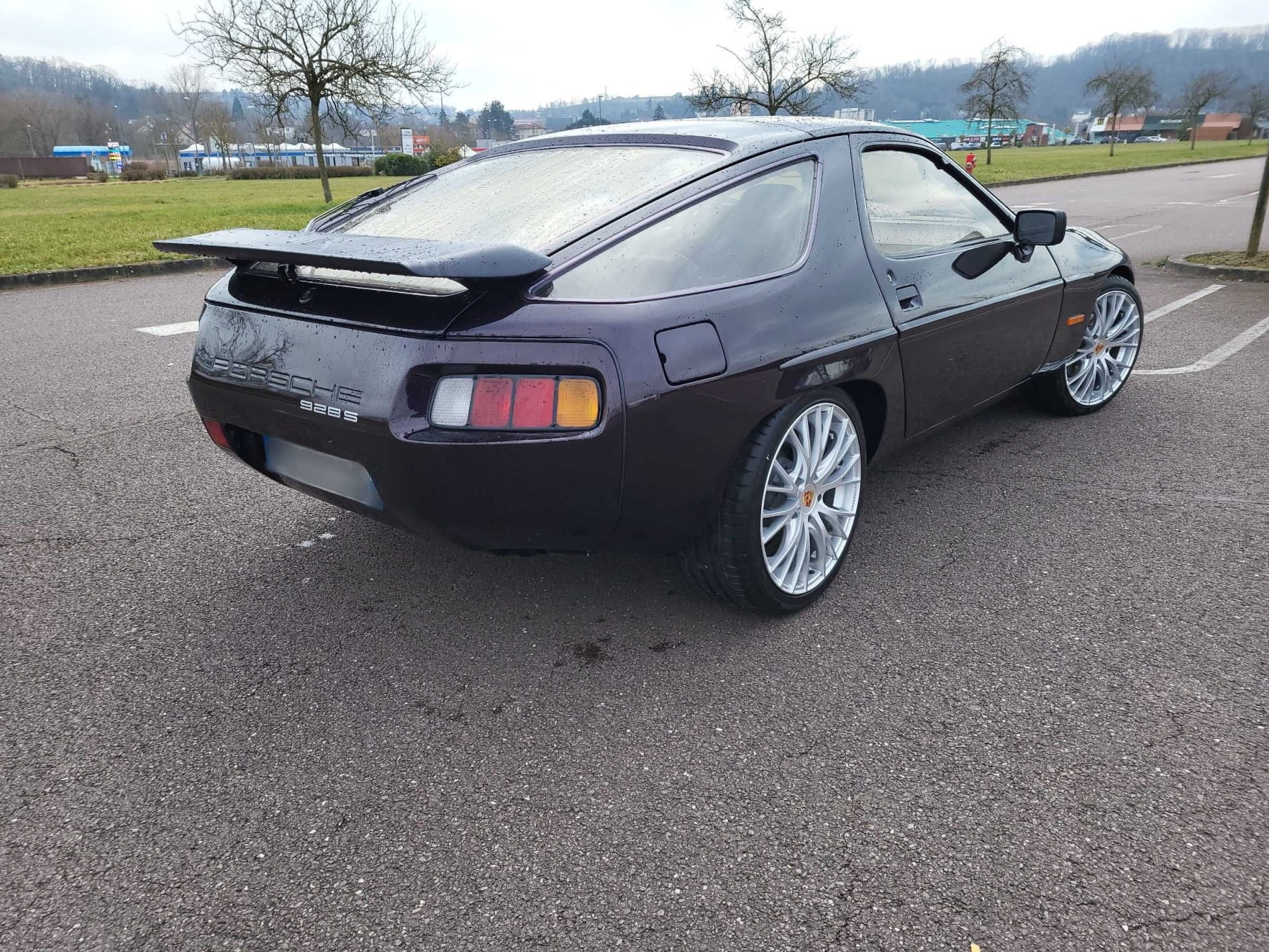 PORSCHE 928 1981