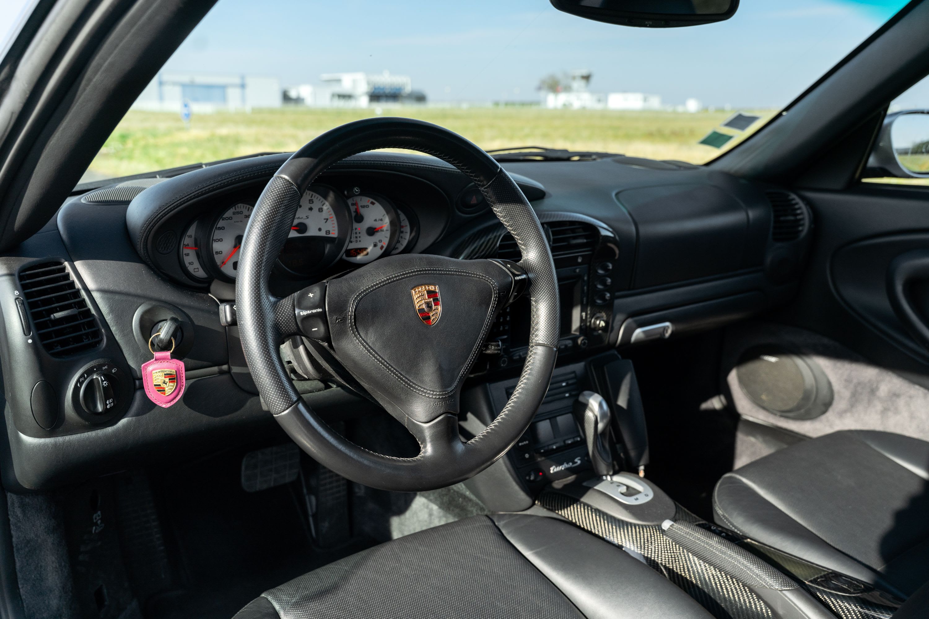 PORSCHE 911 996.2 Turbo S 2005 used interior (1)