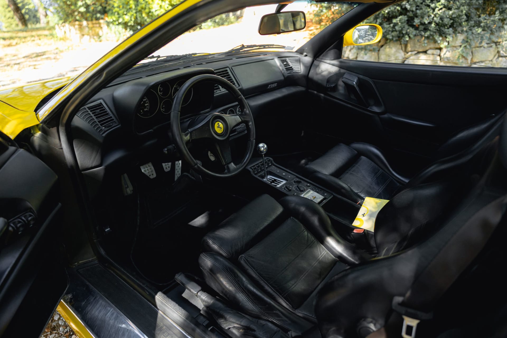 Ferrari F355
