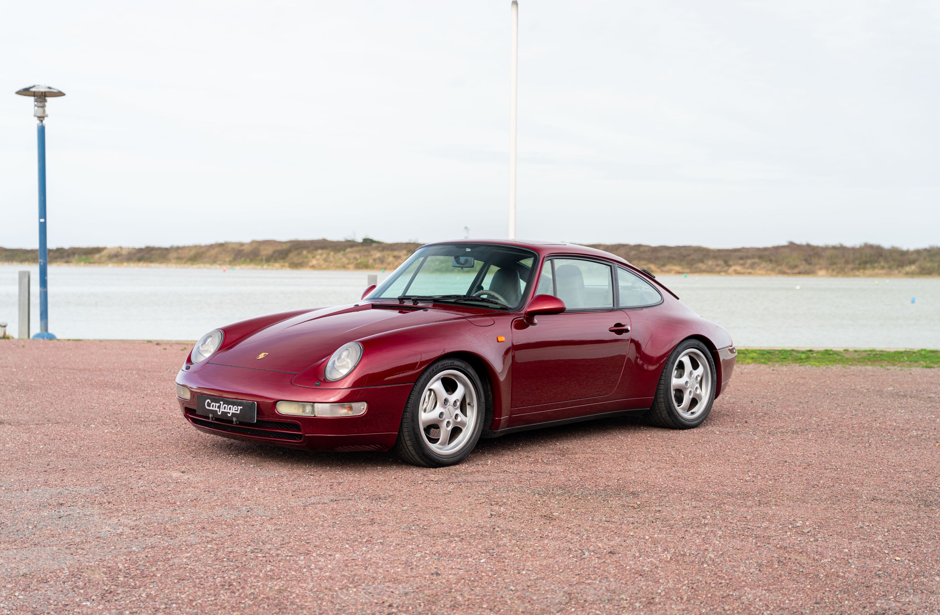 PORSCHE 911 993 Carrera 4 1996 used video (1)