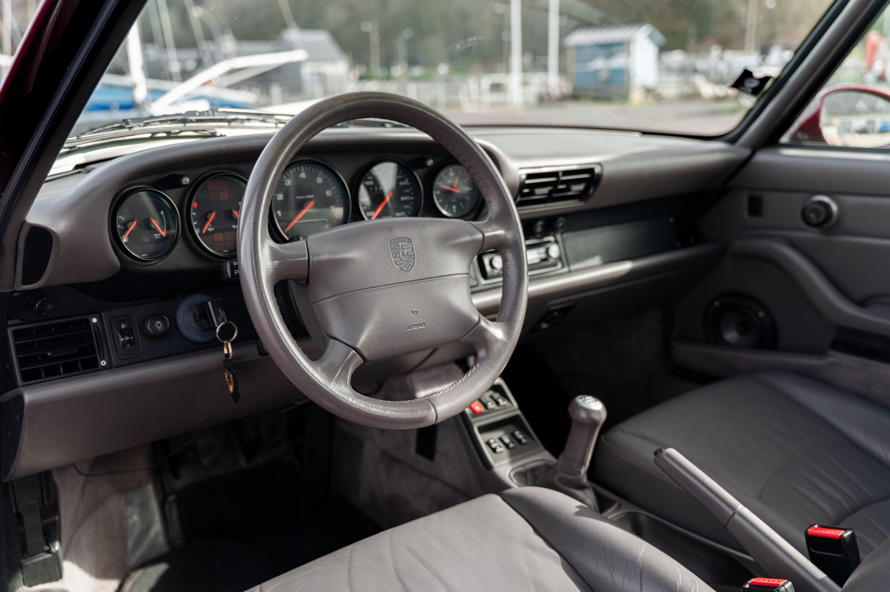 PORSCHE 911 993 Carrera 4 1996 used interior (1)