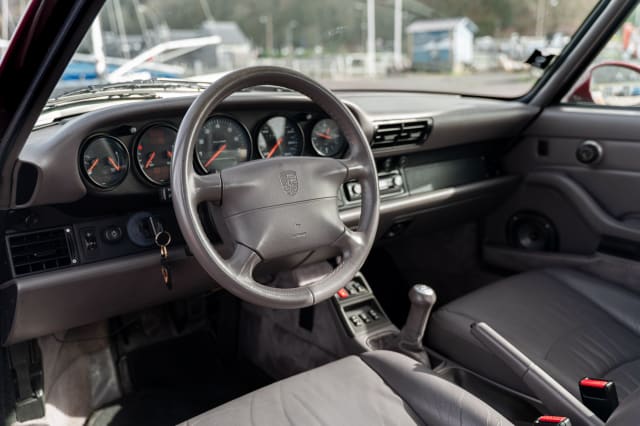 Porsche 911 993 Carrera 4