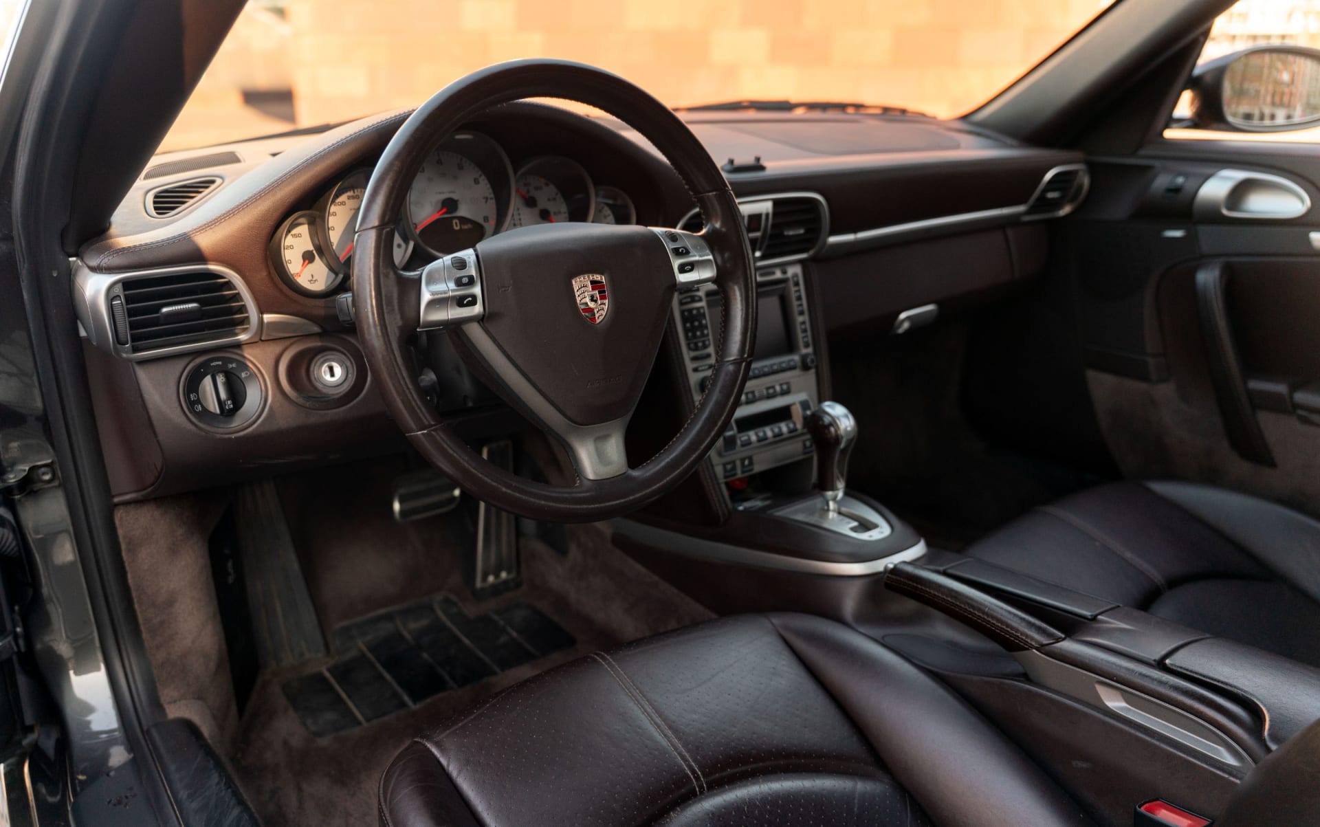 PORSCHE 911 997.1 Carrera 4s 2006 occasion intérieur (1)