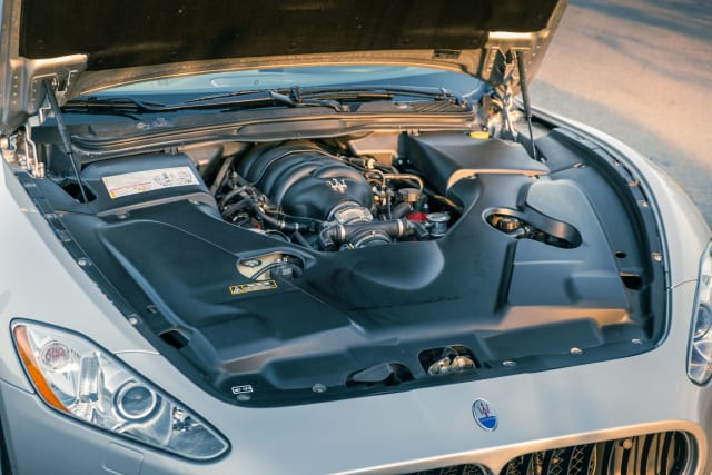 MASERATI Grancabrio 4.7 M145 2010 used car