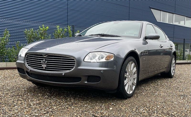 Maserati Quattroporte  
