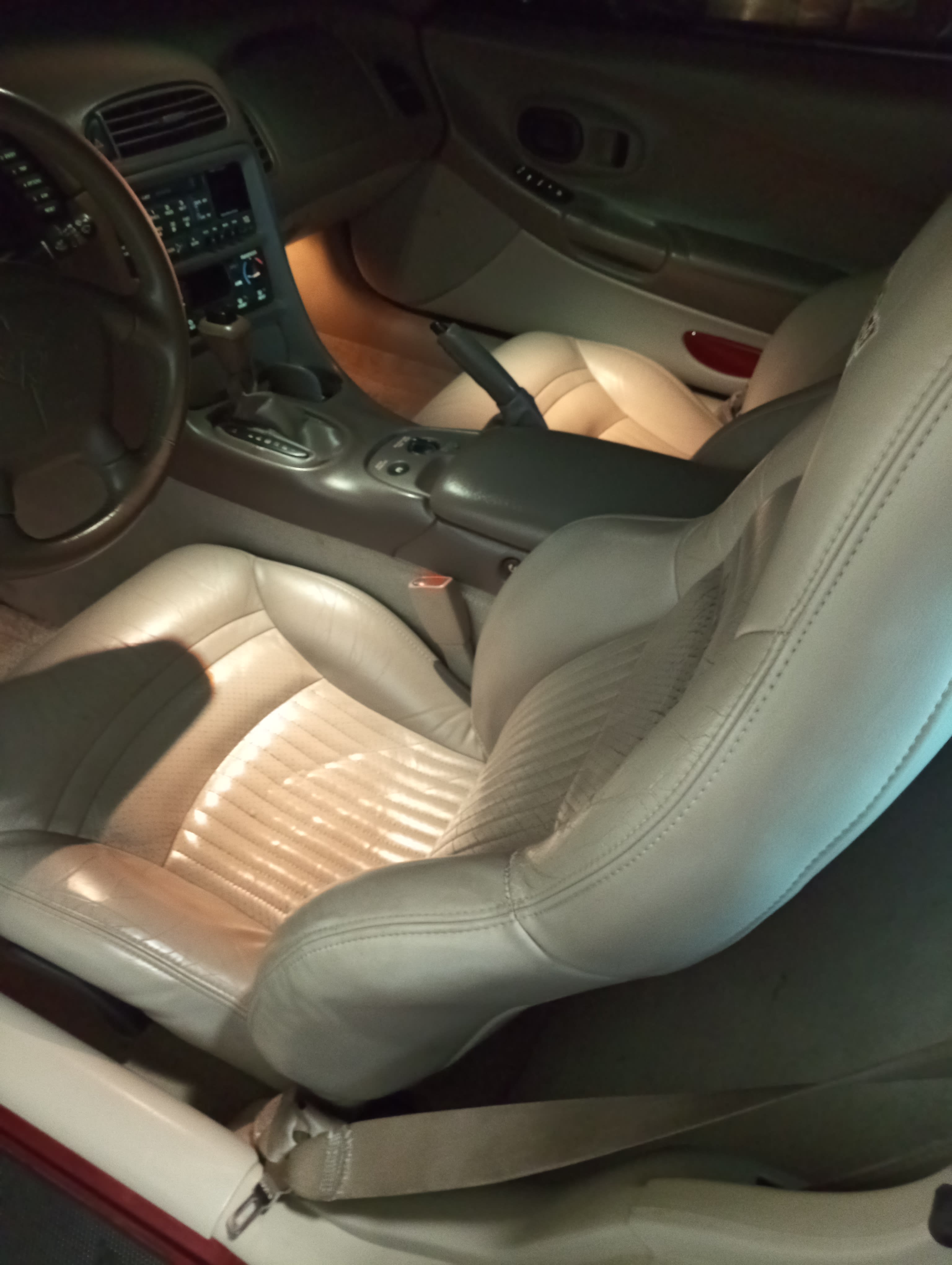 CHEVROLET Corvette C5 Z06 Hardtop 2004 occasion intérieur (1)