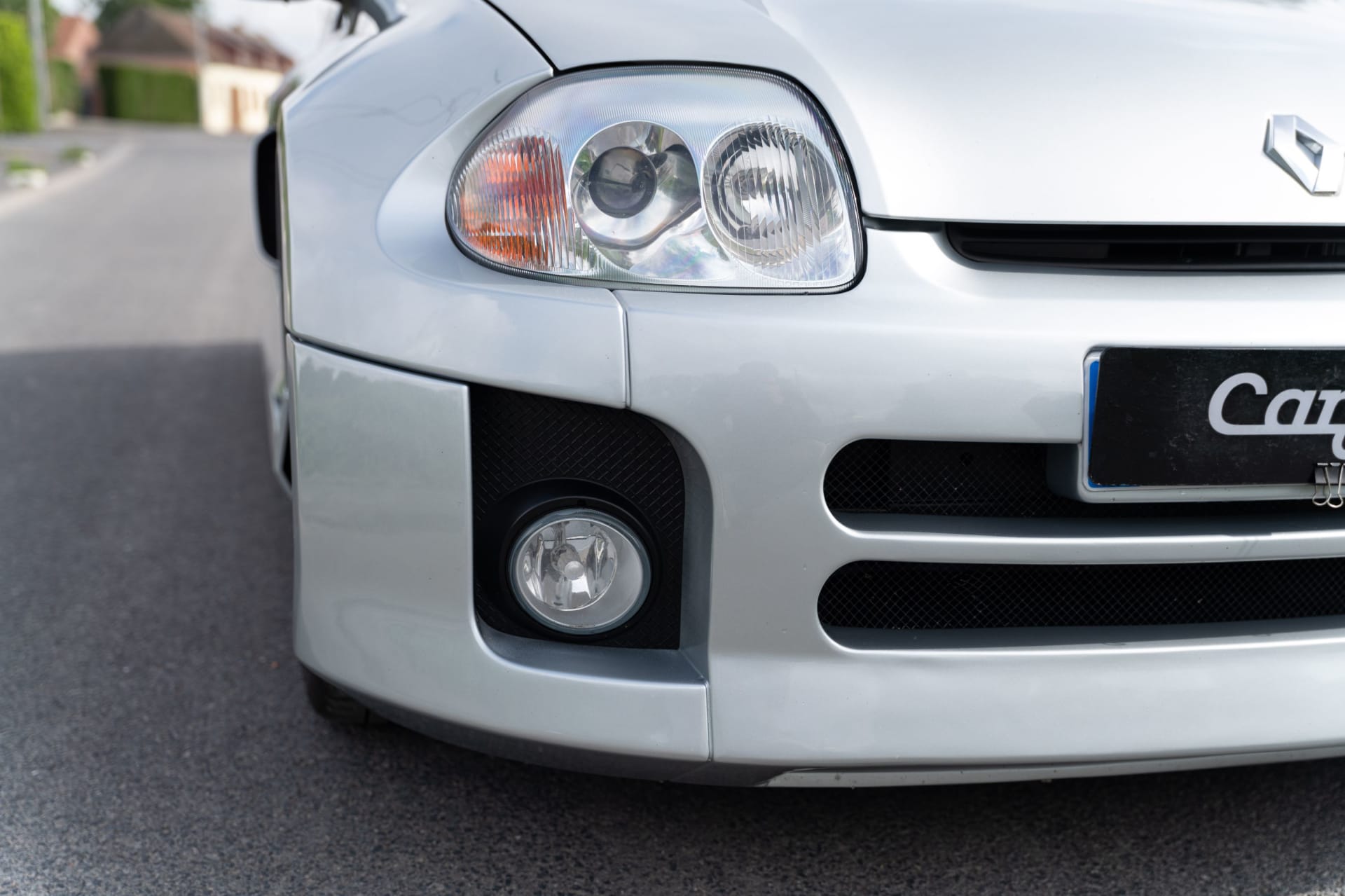 Renault Clio V6