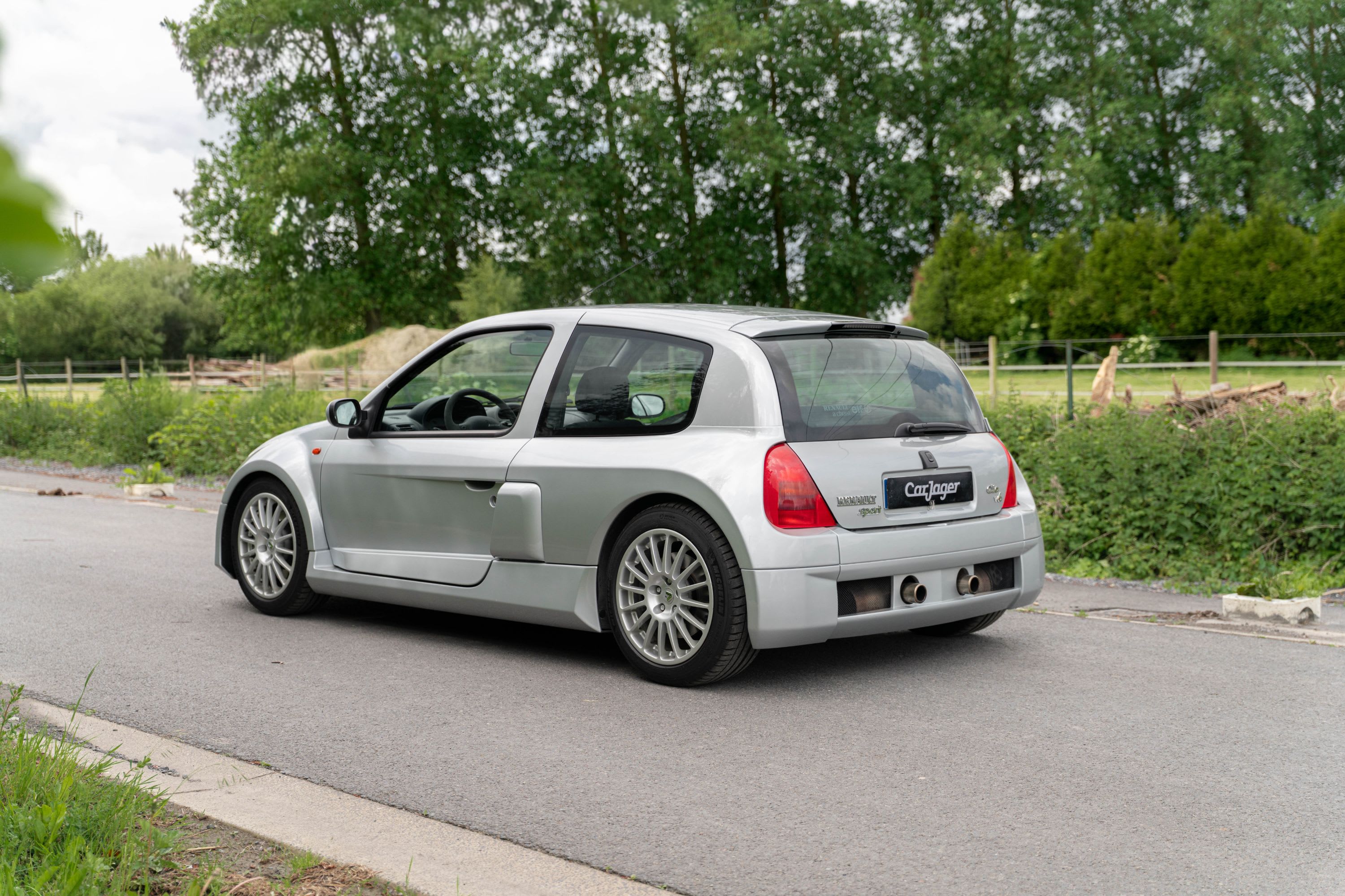 Renault Clio V6
