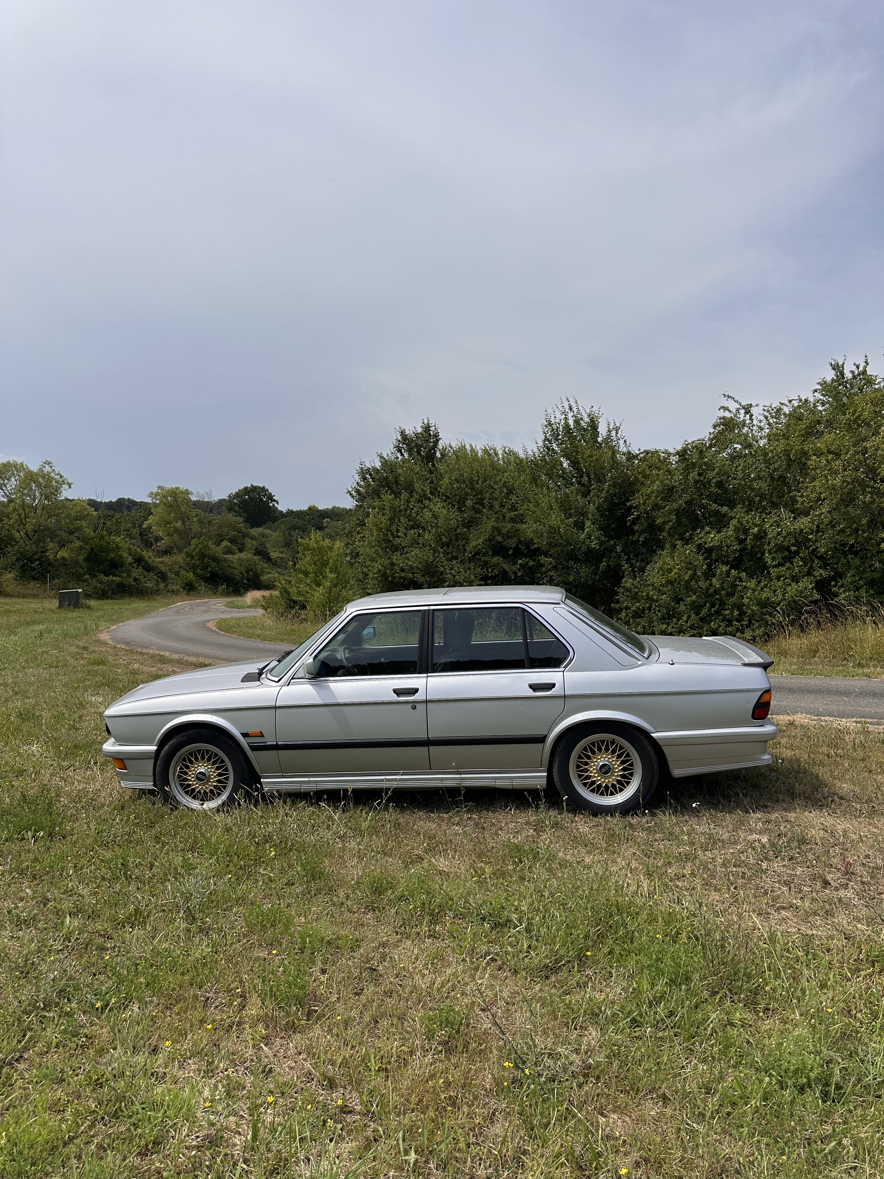 Bmw Série 5 M 535i E28