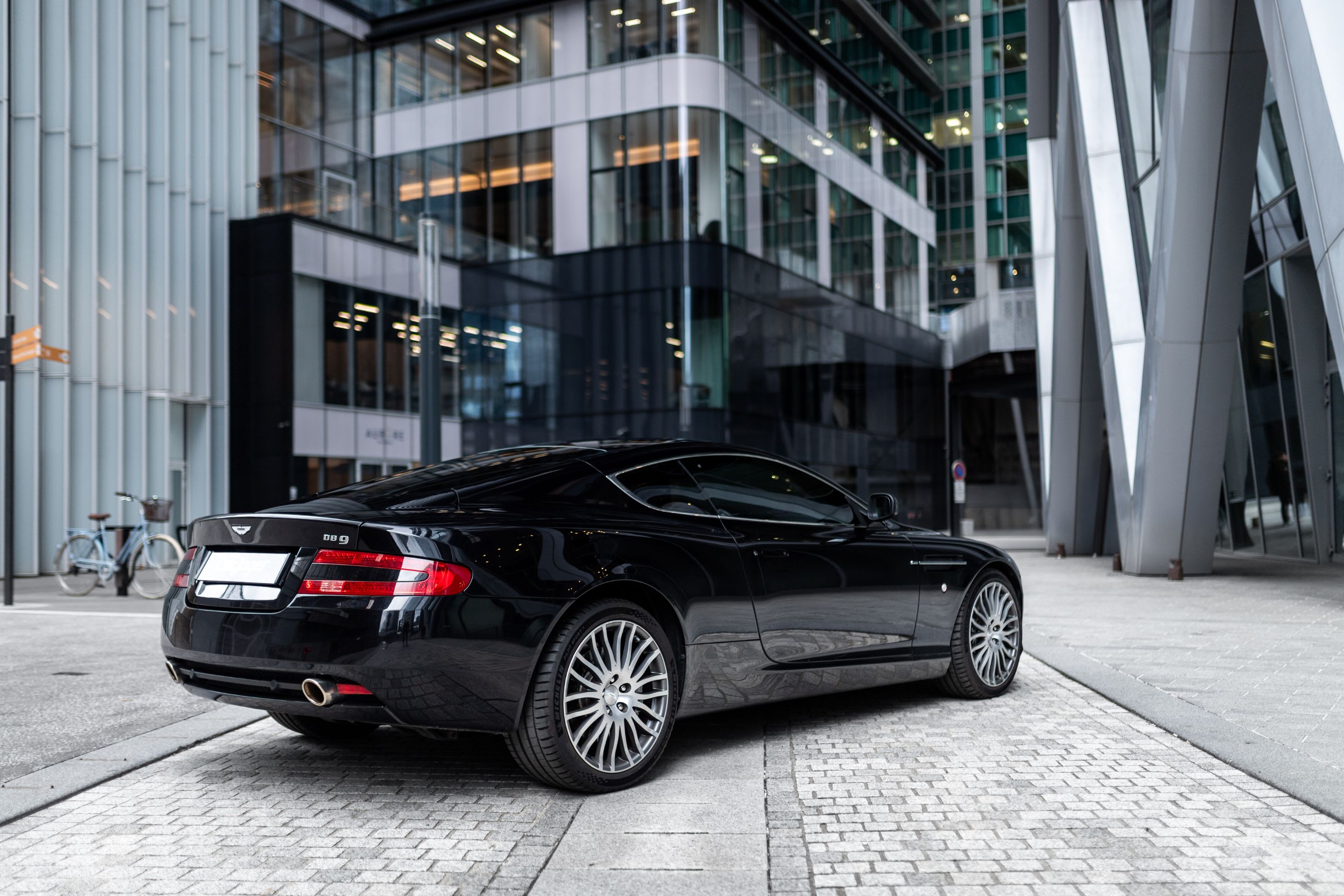 Aston Martin Db9