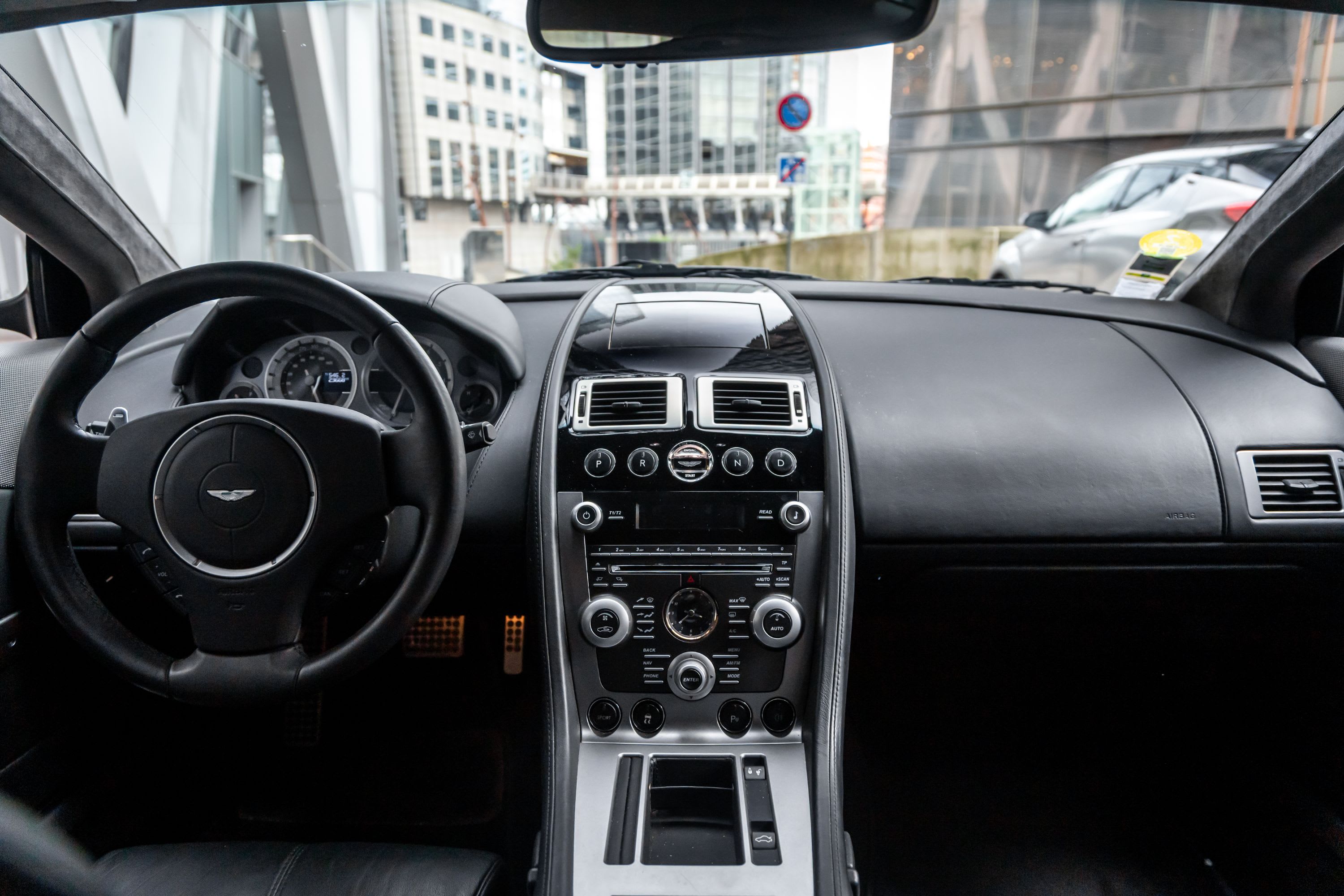 ASTON MARTIN Db9 2009 occasion intérieur (1)