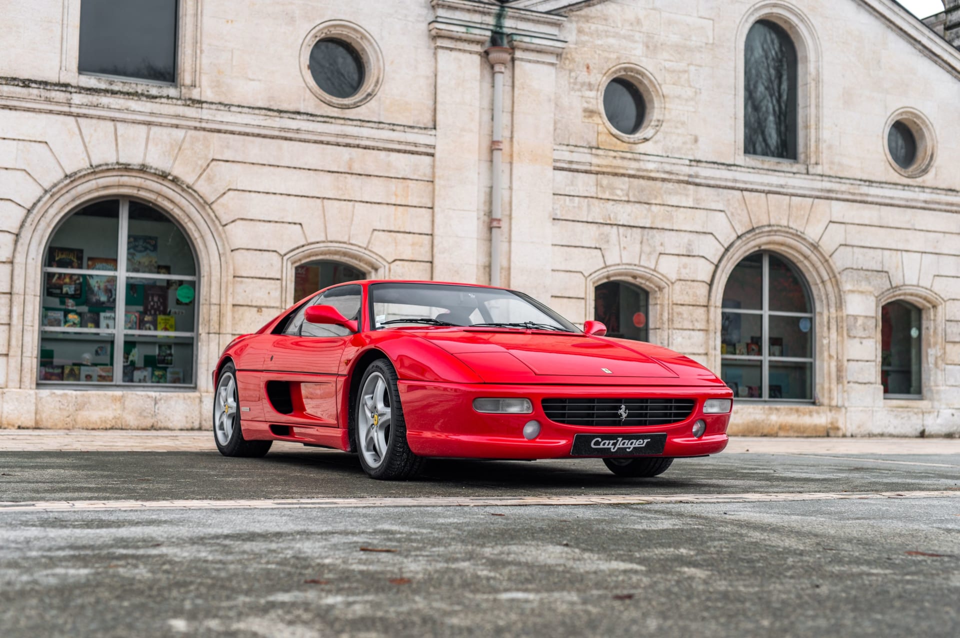 Ferrari F355
