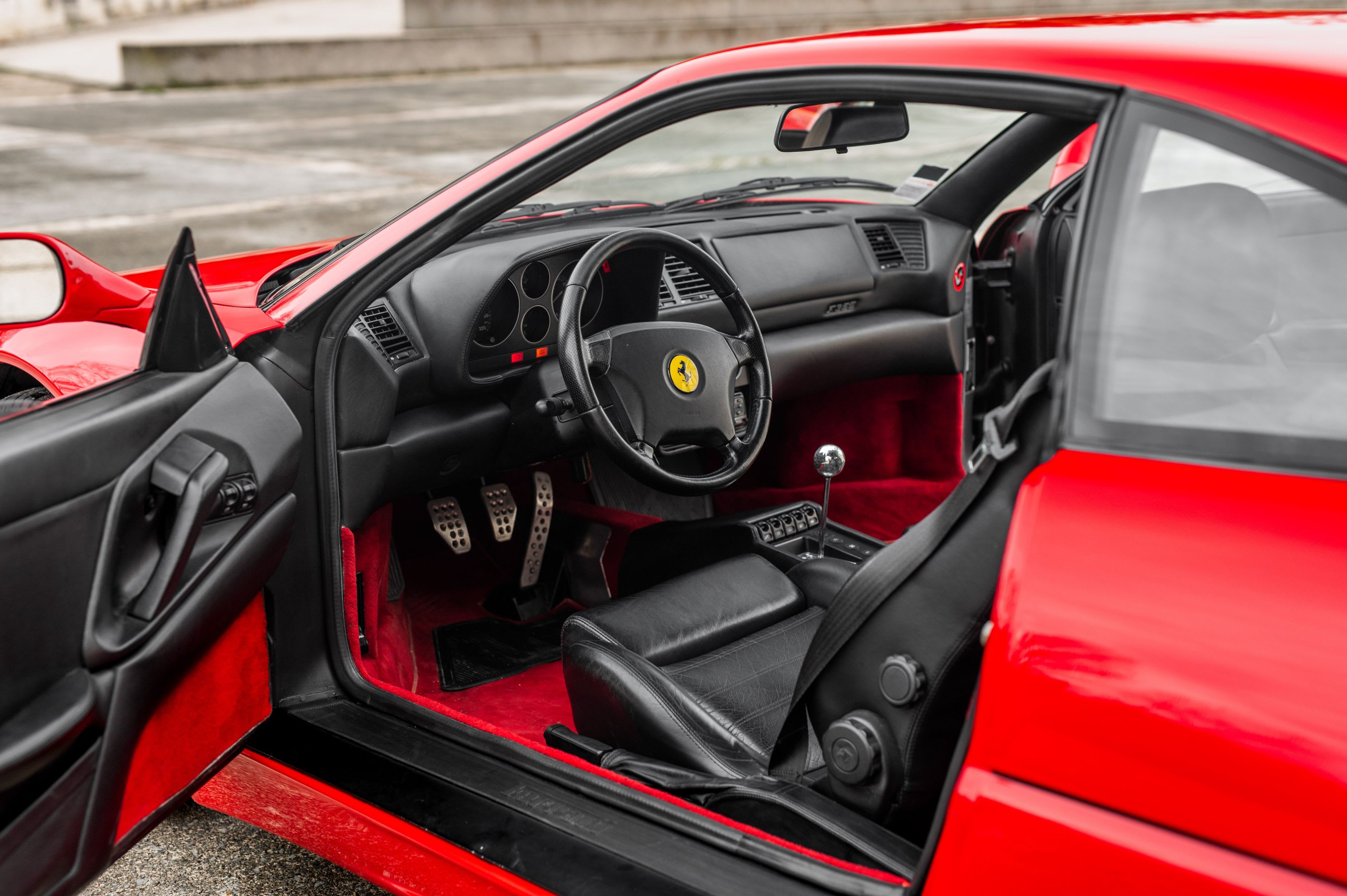 FERRARI F355 1997 occasion intérieur (1)