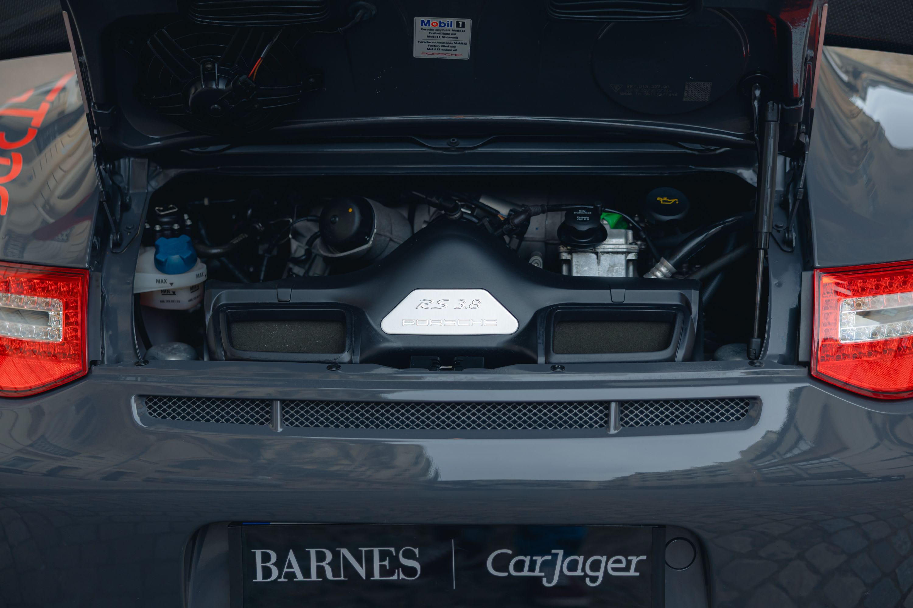 PORSCHE 911 997.2 Gt3 Rs 2011 used mechanical (1)