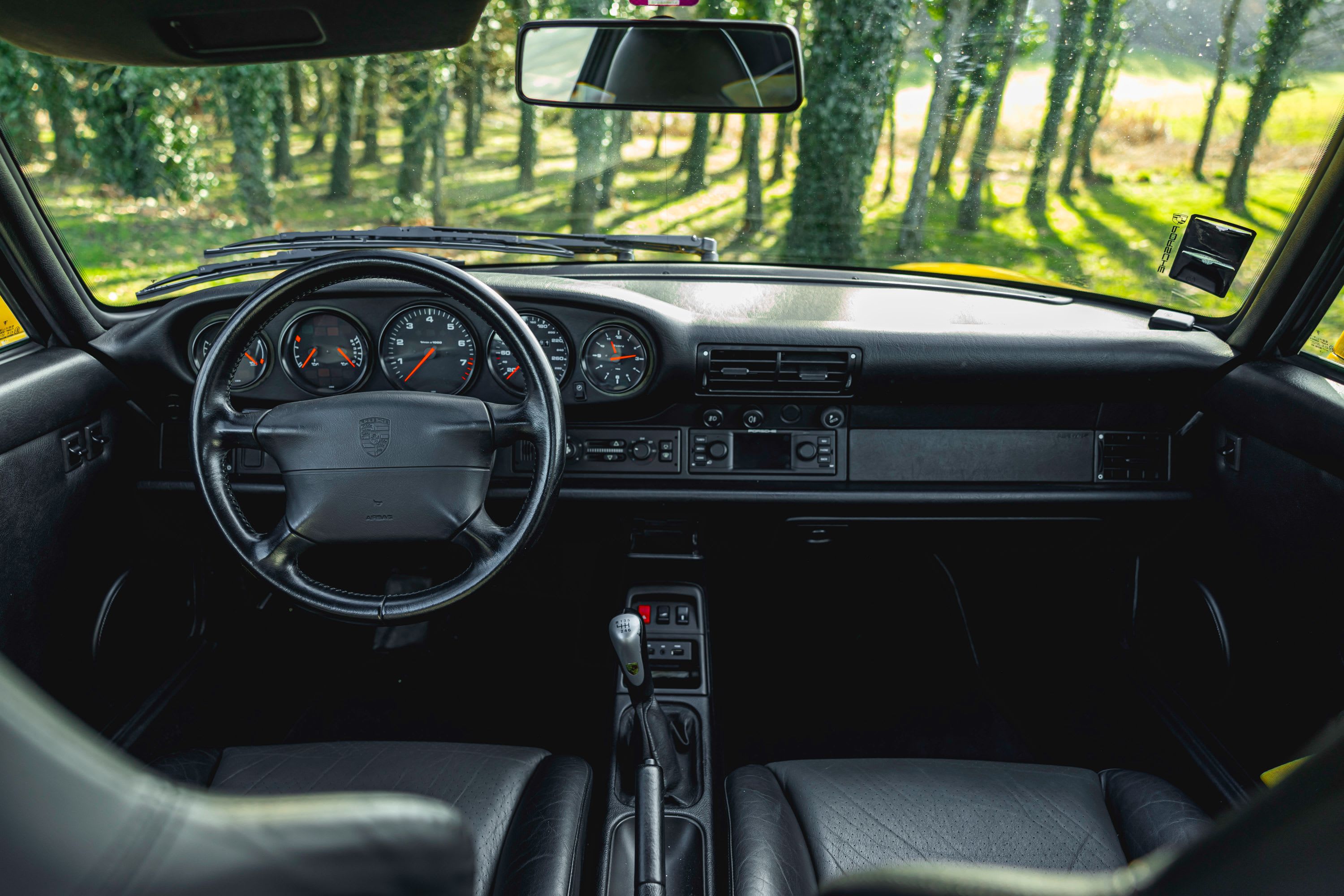 PORSCHE 911 993 Carrera Rs Touring  1995 occasion intérieur (1)