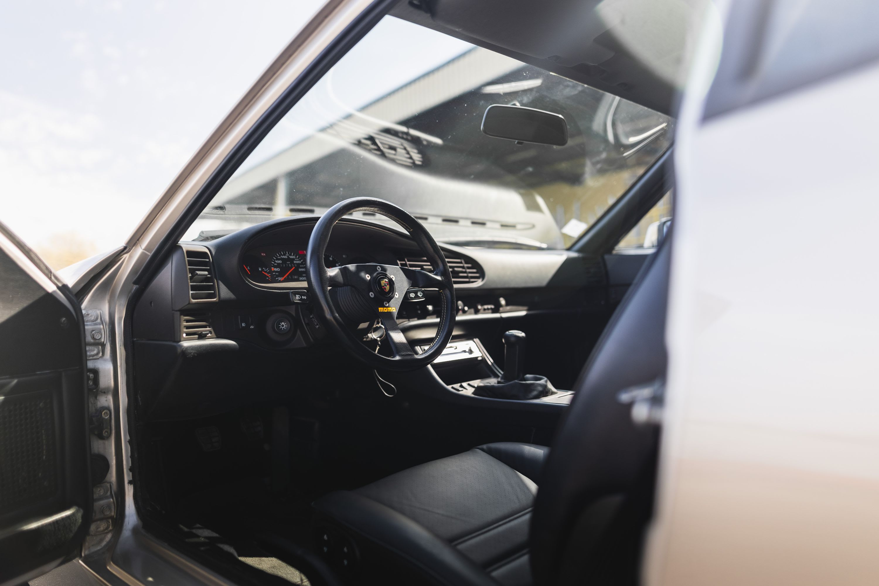 PORSCHE 944 Turbo 1987 occasion intérieur (1)