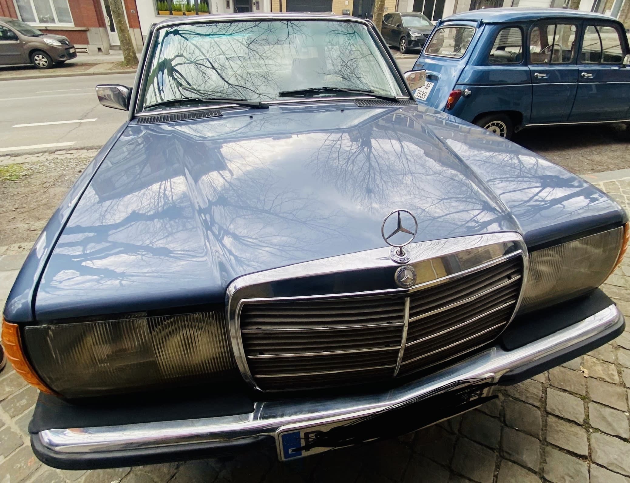 Mercedes-benz 230 E W123