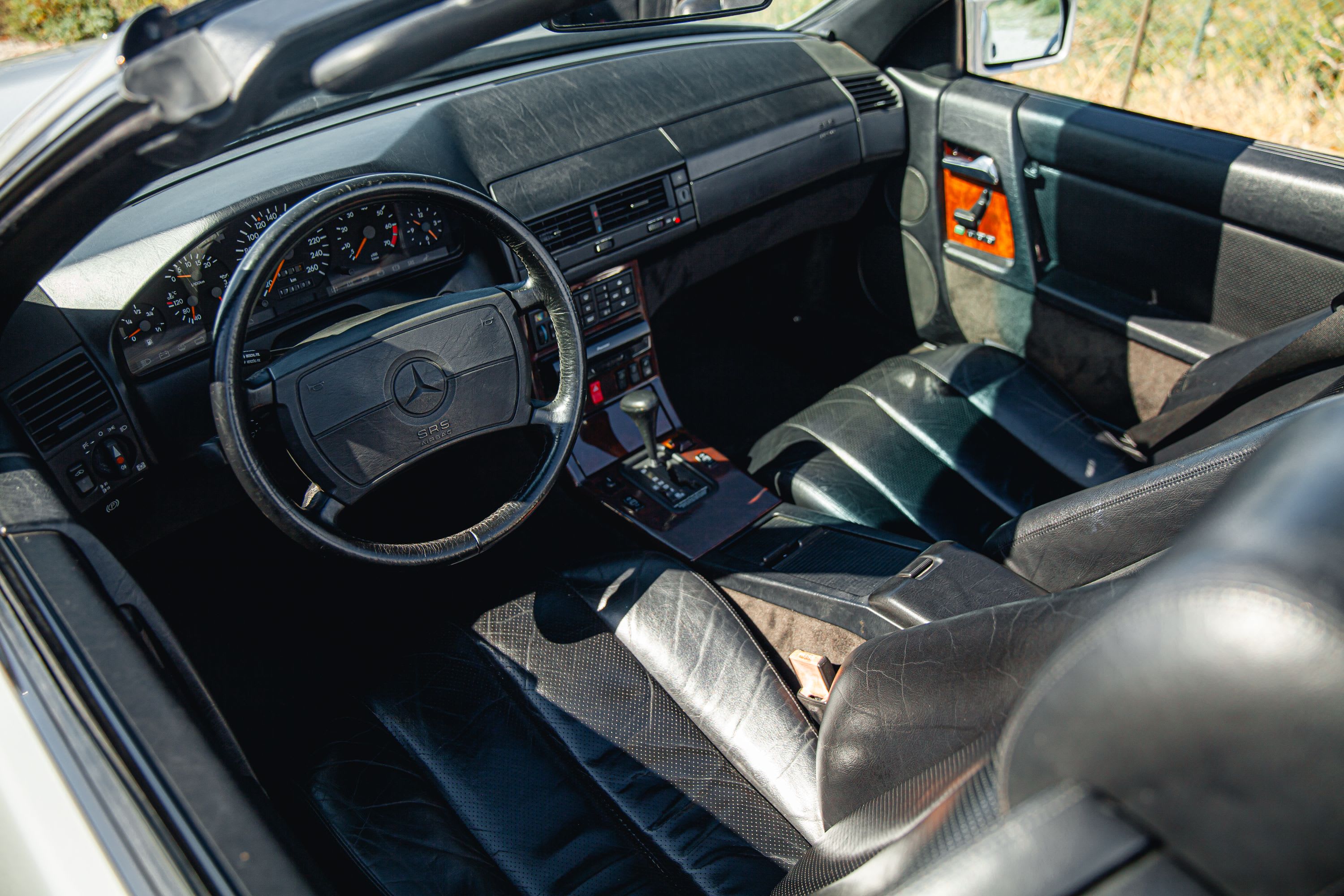 MERCEDES BENZ 500 Sl   1990 occasion intérieur (1)