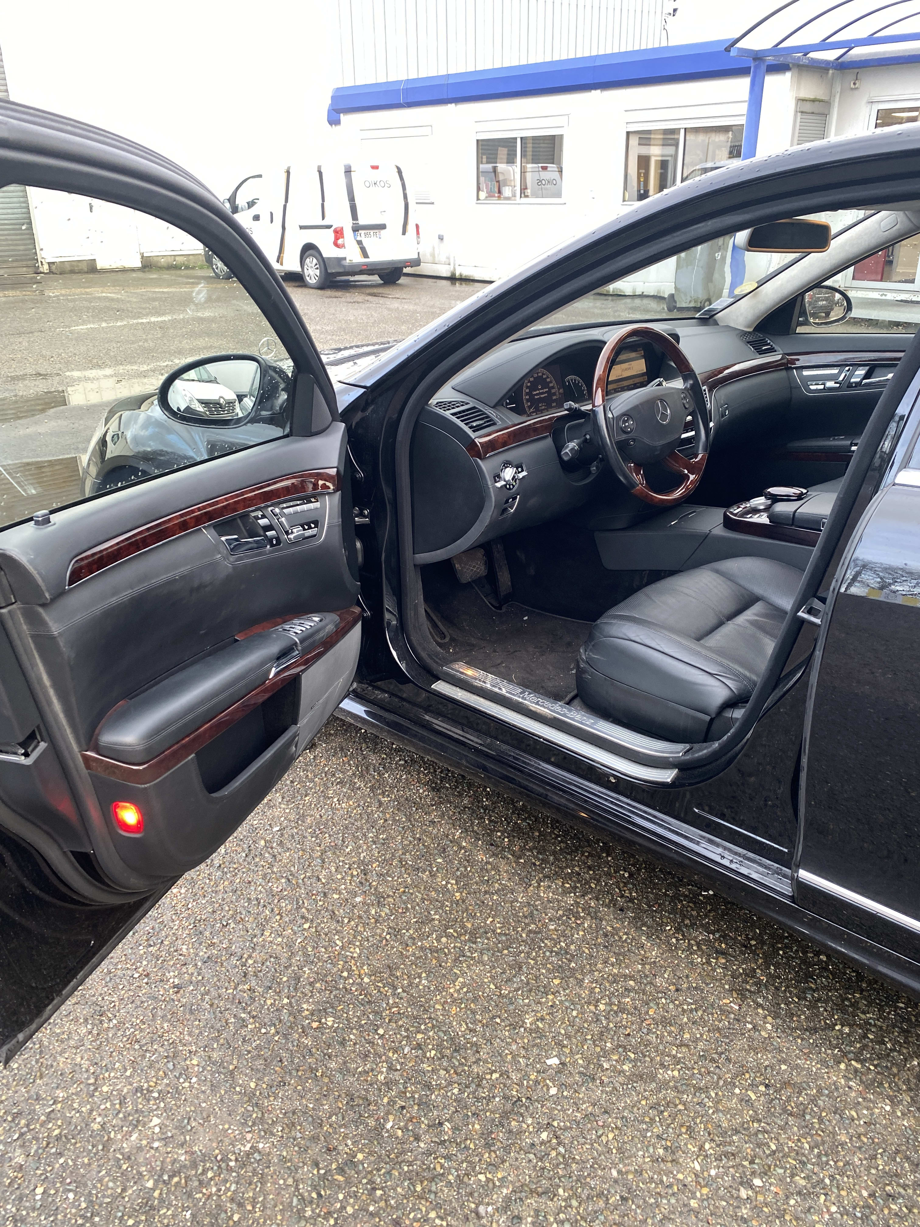 MERCEDES BENZ Classe S 600 W221 2007 occasion intérieur (1)