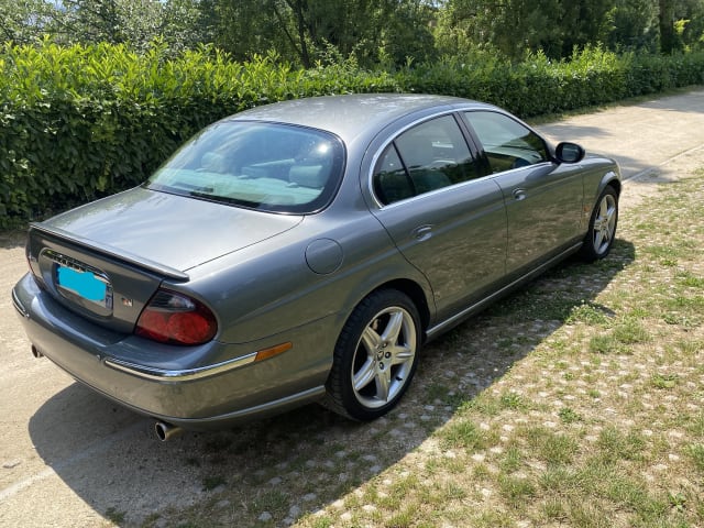 Jaguar S-type R