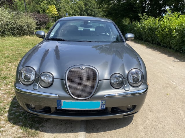 Jaguar S-type R