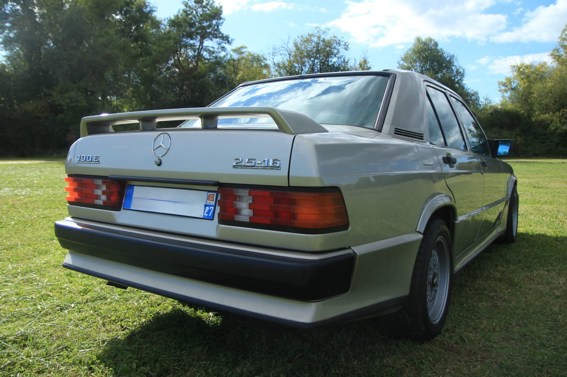 MERCEDES-BENZ 190 e 2.5-16 W201 1989