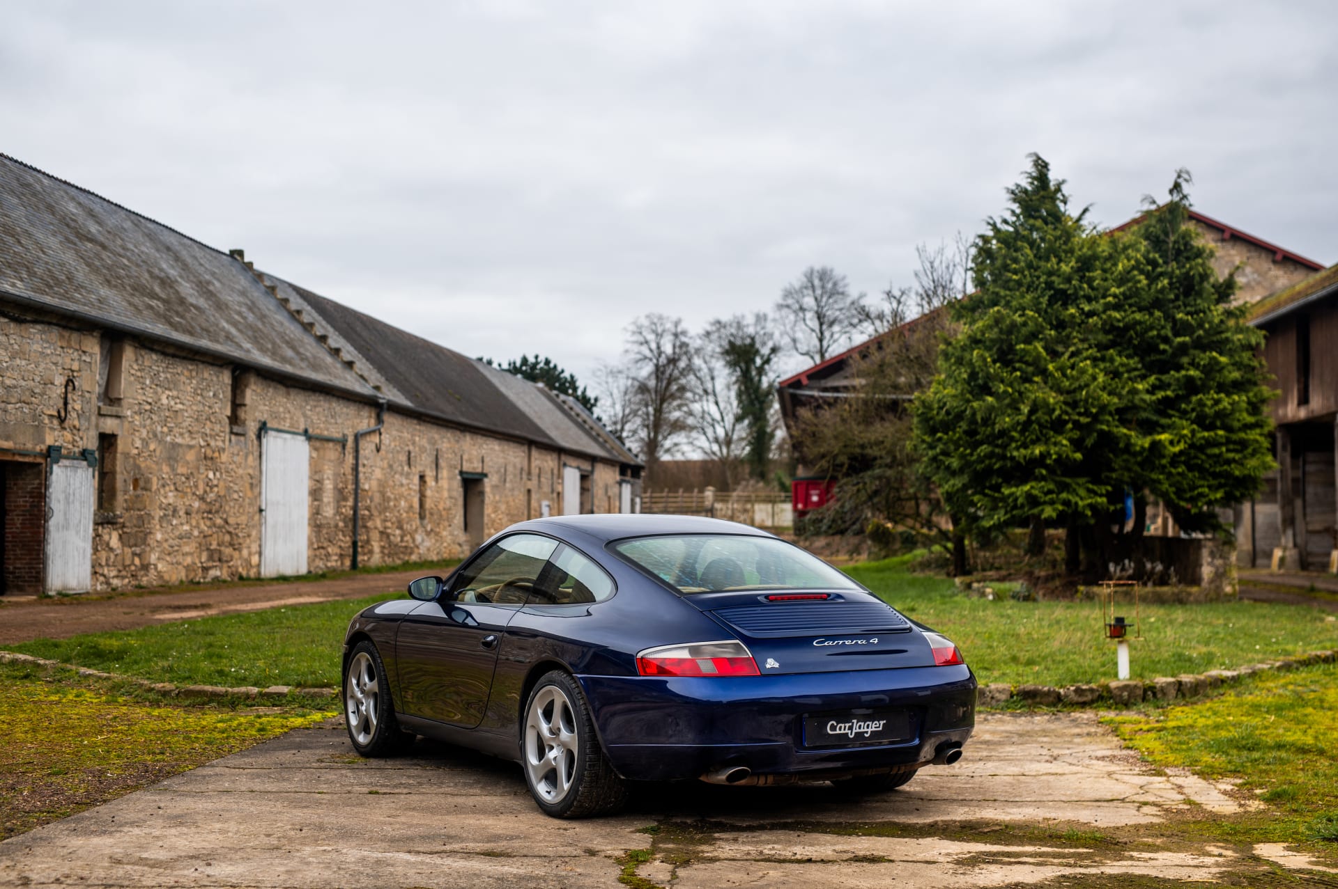PORSCHE 911 996.1 Carrera 4 2001 occasion extérieur (2)