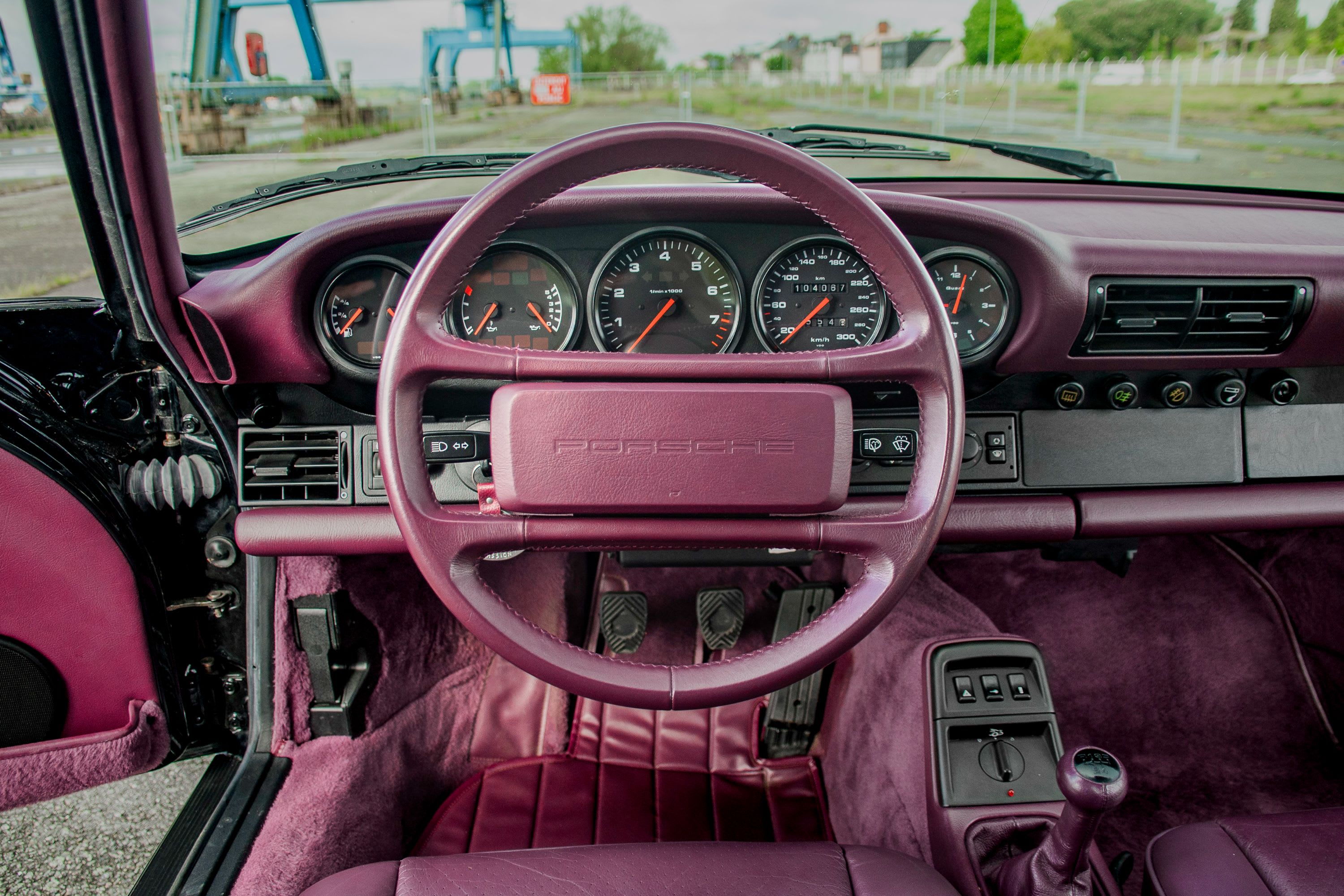 PORSCHE 911 964 Carrera 2 1991 occasion intérieur (1)