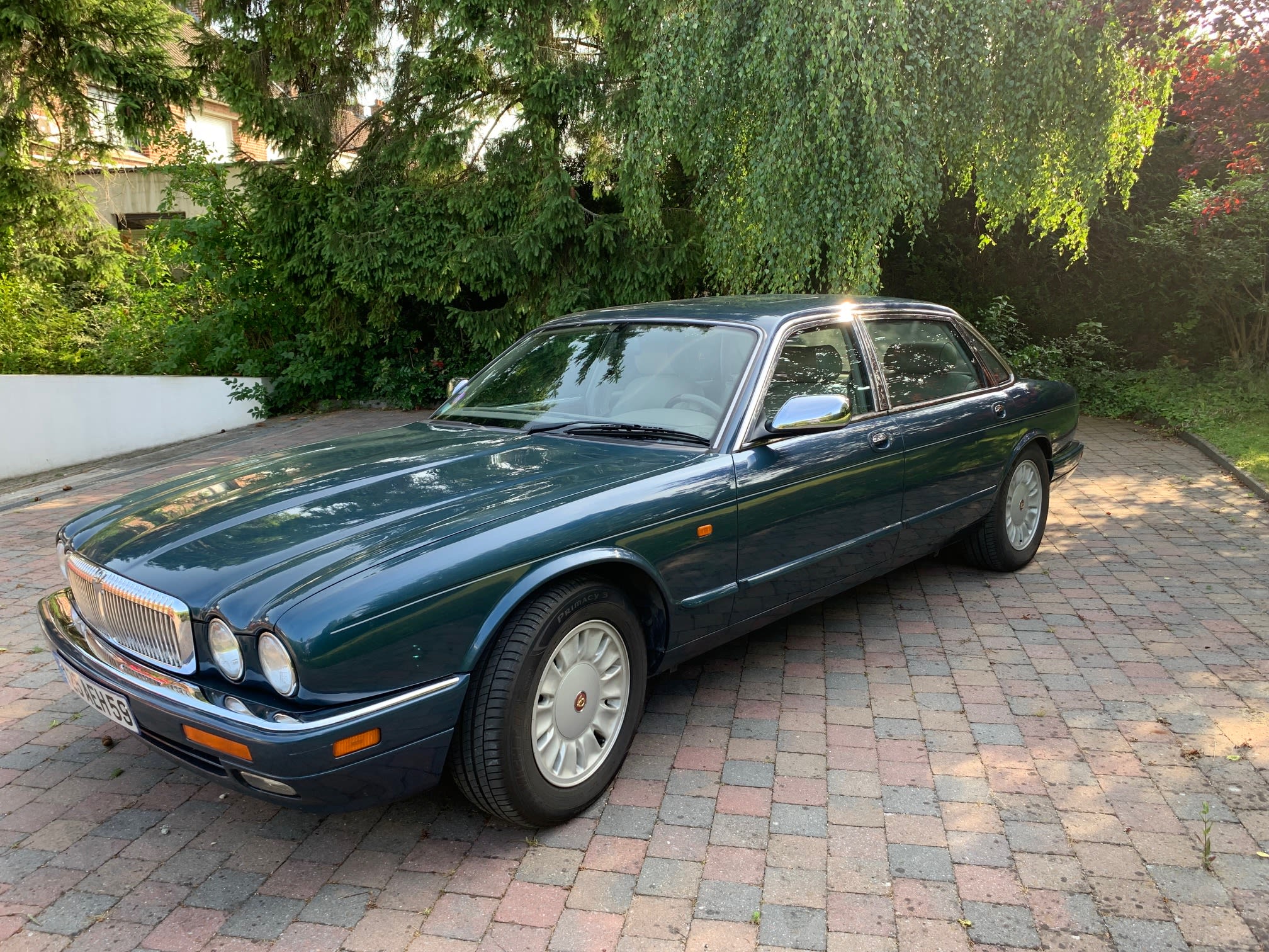 Jaguar Daimler 4.0 Xj40