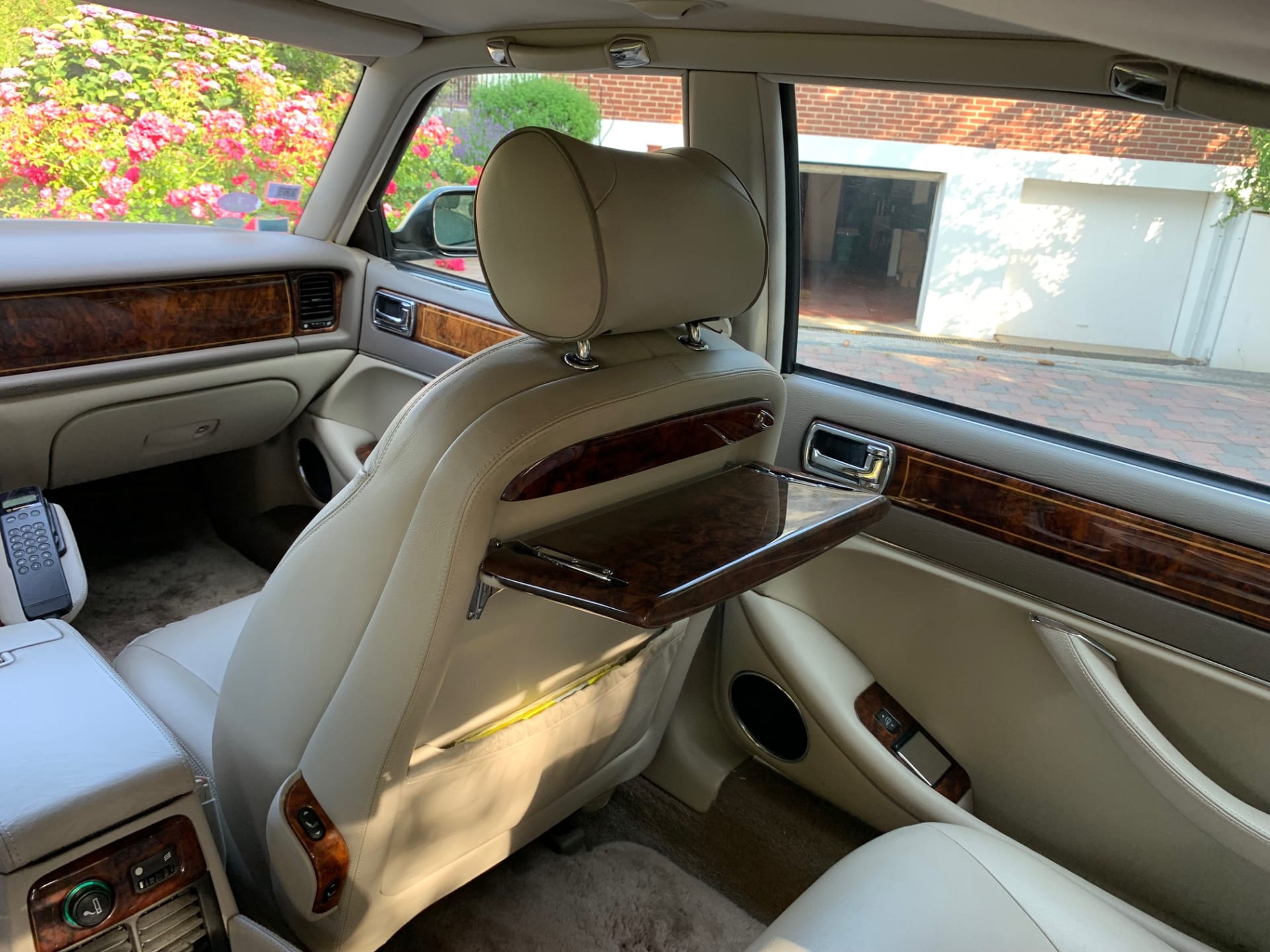 Jaguar Daimler 4.0 Xj40
