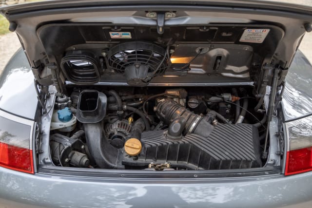 Porsche 911 996 Carrera 4 3