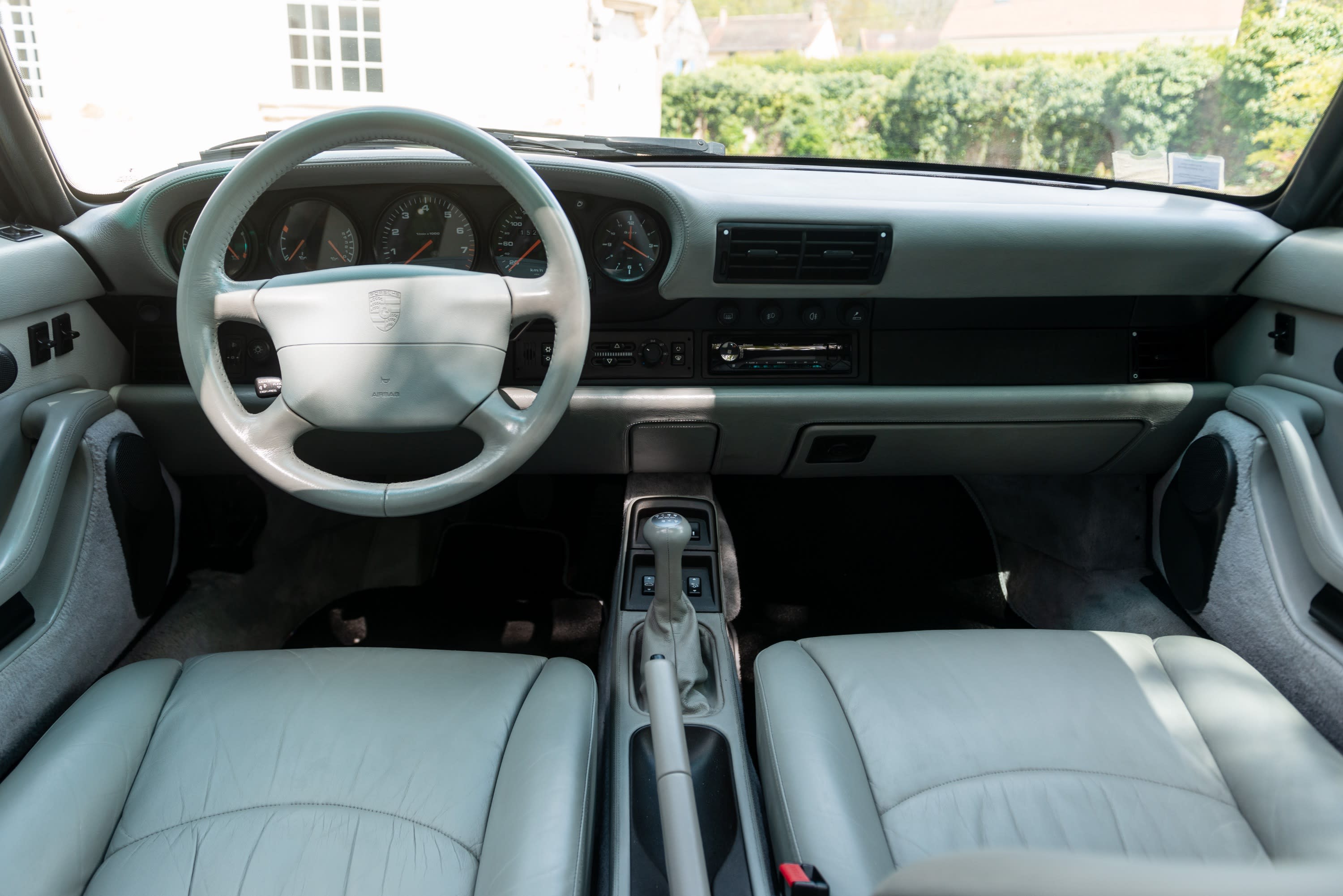 PORSCHE 911 993 Carrera 4s 1993 occasion intérieur (1)