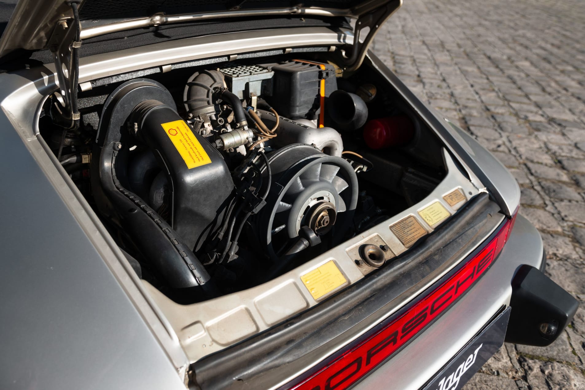 PORSCHE 911 série g 3.2 carrera cabriolet 1984