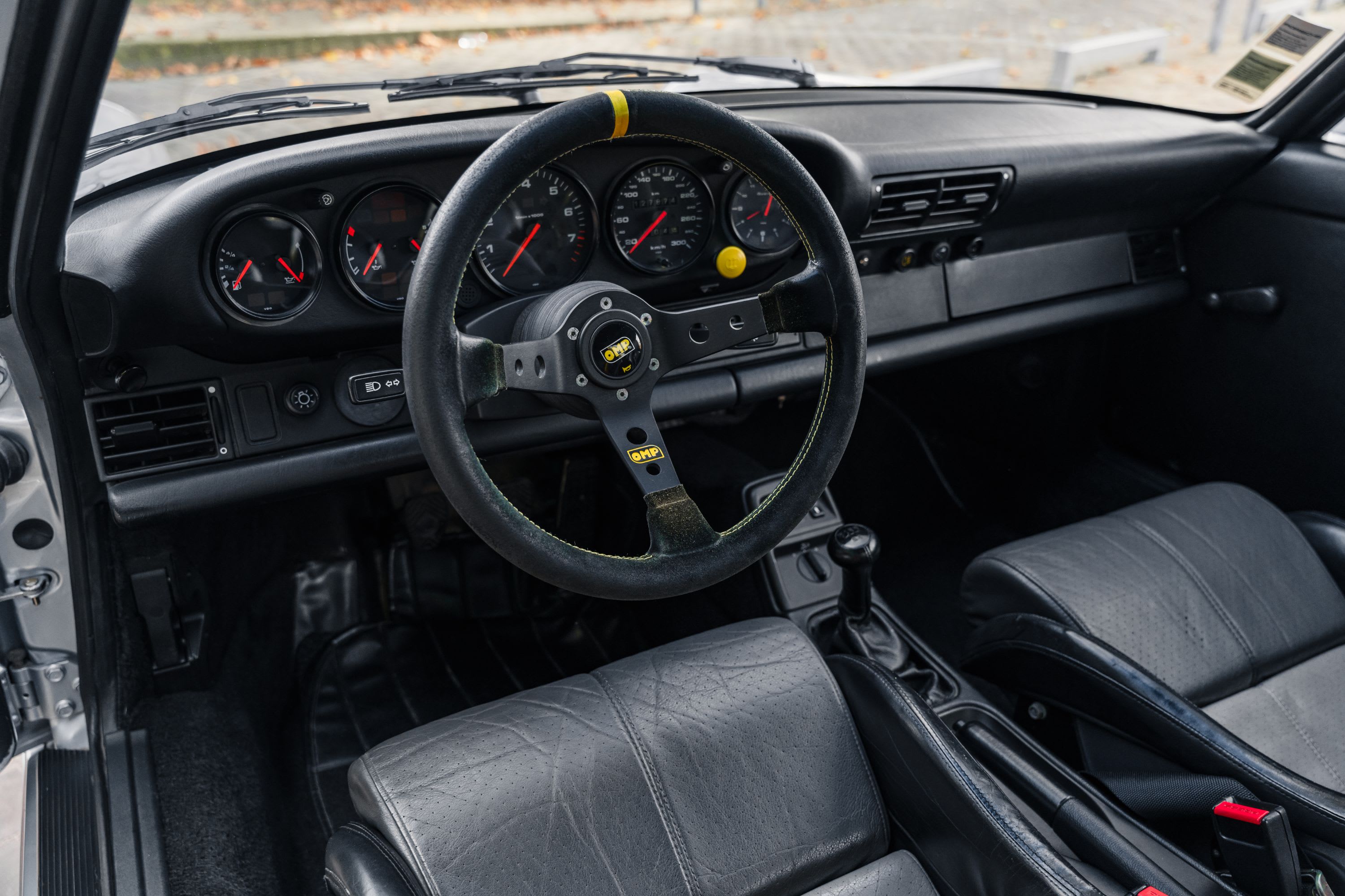 PORSCHE 911 964 Carrera Rs 1992 used interior (1)