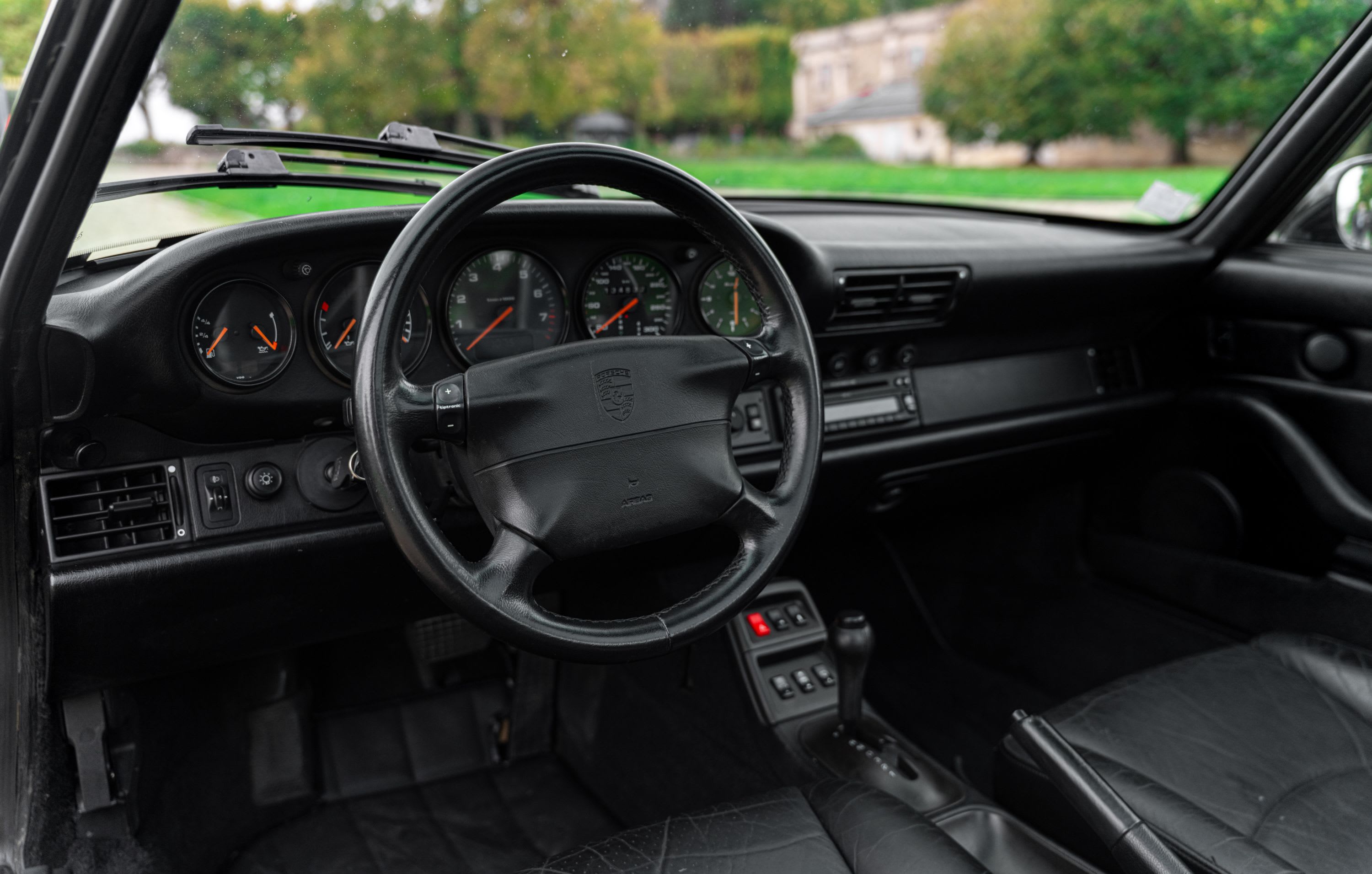 PORSCHE 911  993 Targa 1997 occasion intérieur (1)