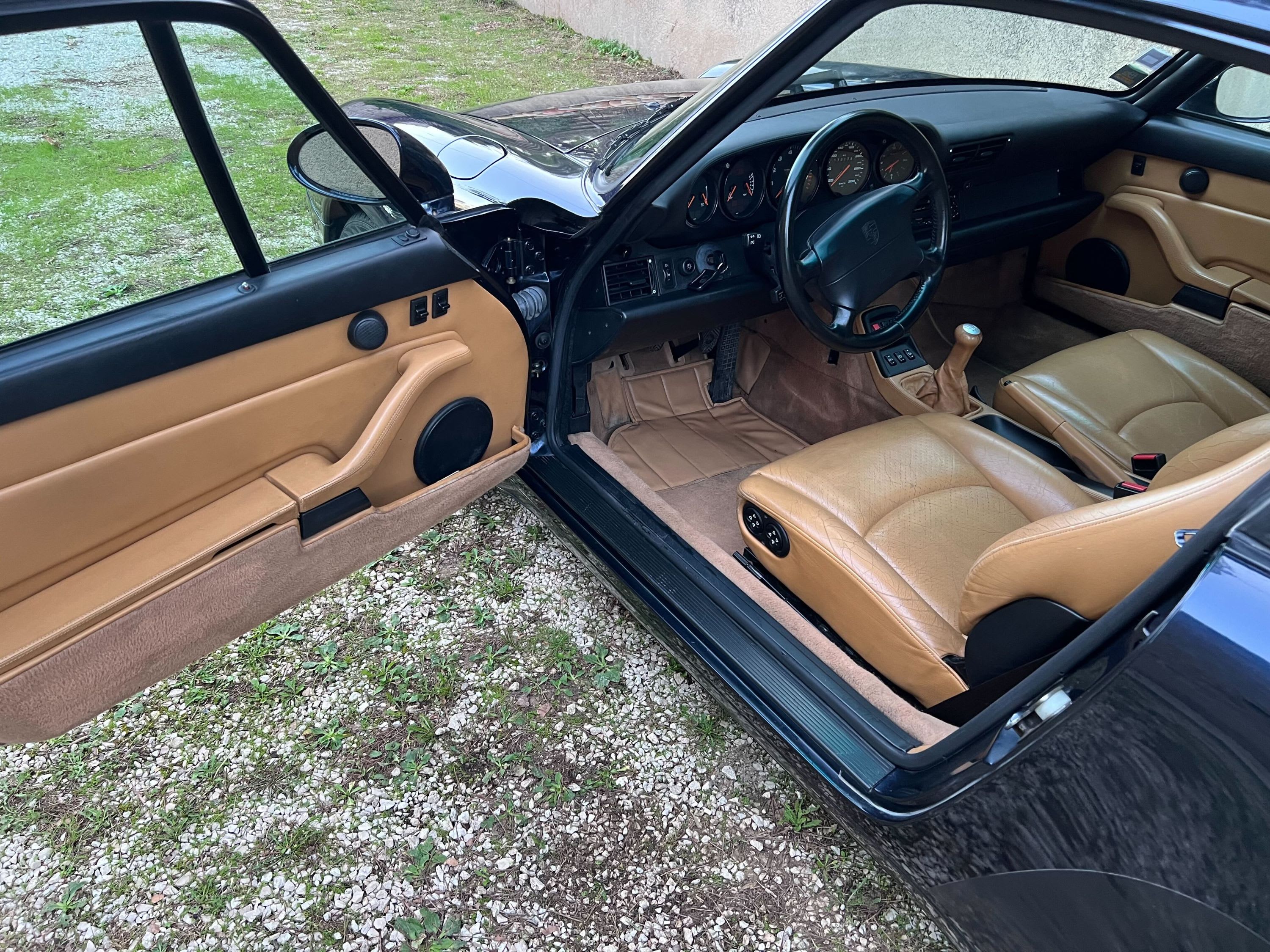 PORSCHE 911 993 Carrera 4  1995 occasion intérieur (1)