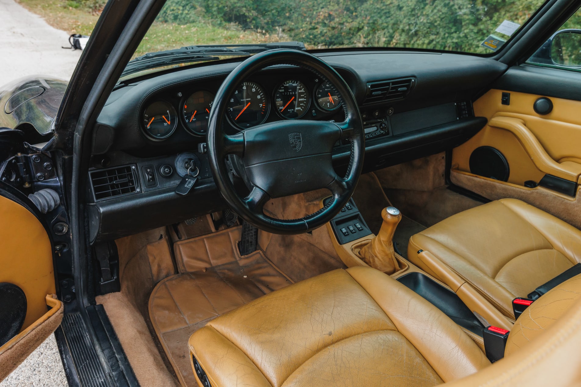 PORSCHE 911 993 Carrera 4 1995